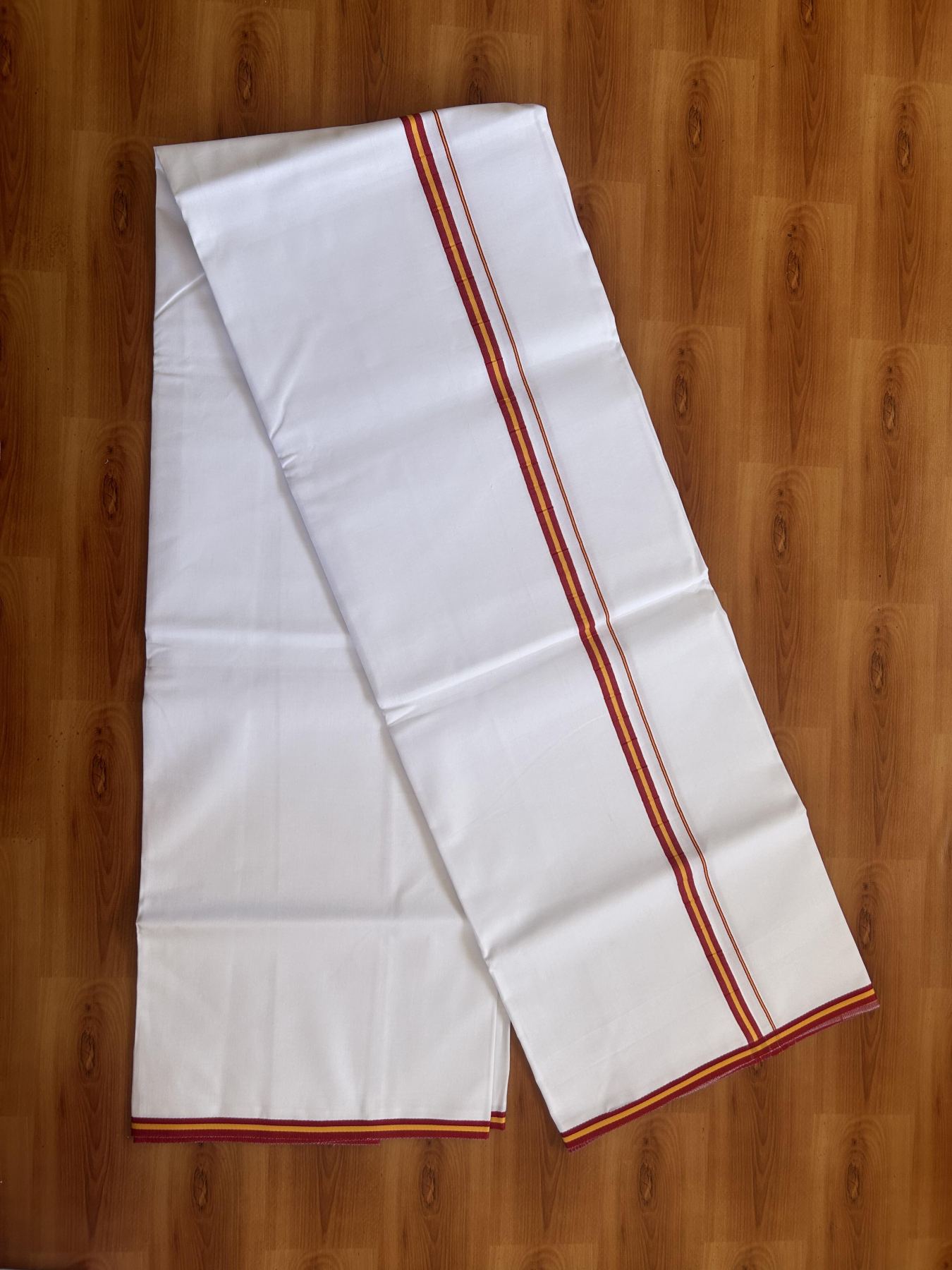 Tvk Veshti - 20% Discount! KaithariKada Balaramapuram 100% Mill Bleached Mercerised Cotton Single Pure white Mundu/Dhoti - 100x100 - 0.5 inch Dark Red & Yellow Kara - 2 mtr (4 muzham) - 3 KK5385 KBF