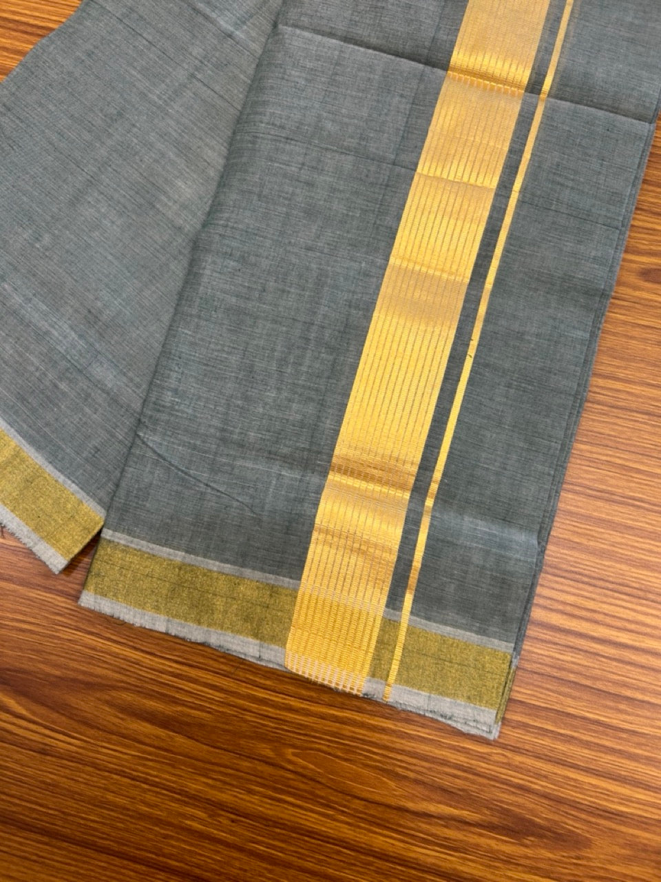 25% Discount! KaithariKada Handloom UNAKKUPAAV Balaramapuram - 100% Cotton Double Mundu/Dhoti - Green Shaded Colour Body - 2 inch Gold Kasavu Striped Kara - 2 KK5272 YAR