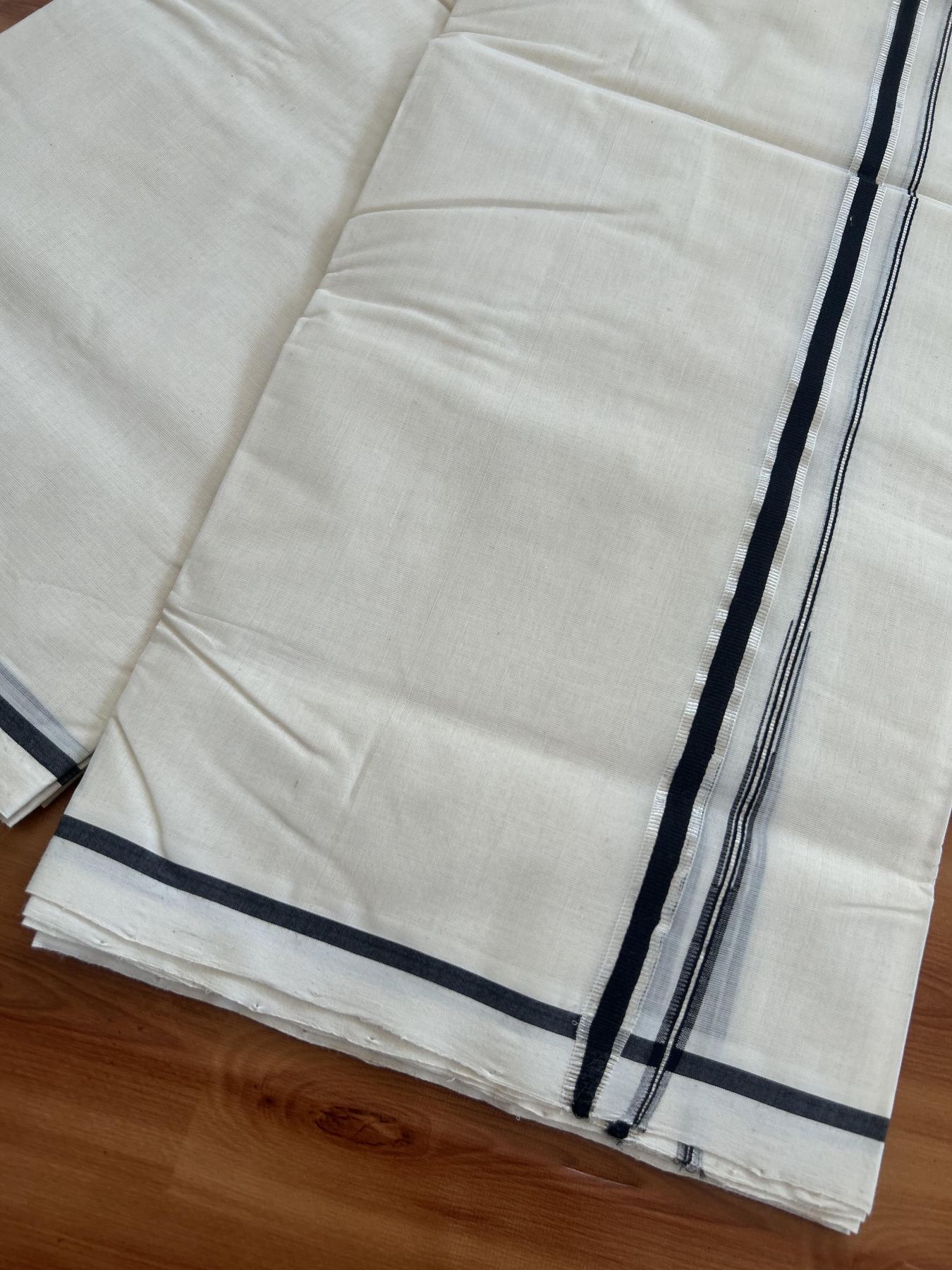 25% Discount!! KaithariKada Handloom Millpaav - Kerala Handloom - 100% Pure Cotton Off White Double Mundu/Dothi - (Unbleached) - 80x90 - 0.5 Inch Silver Kasav Black Puliyilakkara chutty 4 mtr (8.5 Muzham) - 53 KK5383 RAM