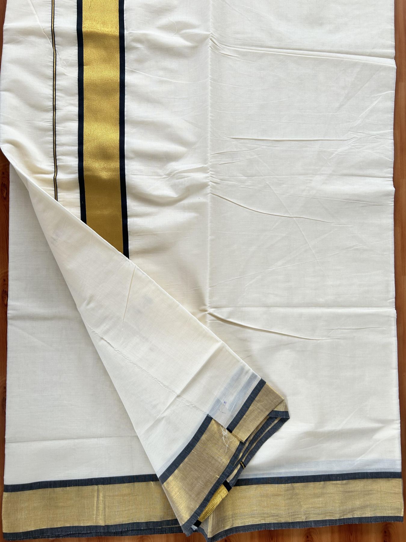Off White Saree - 25% Discount! Kaitharikada Kerala Traditional Mixed Cotton Kasavu Saree - 3 Inch Pallu - Gold Silver Kasav & Black Kara - 15 KK7000 PMC