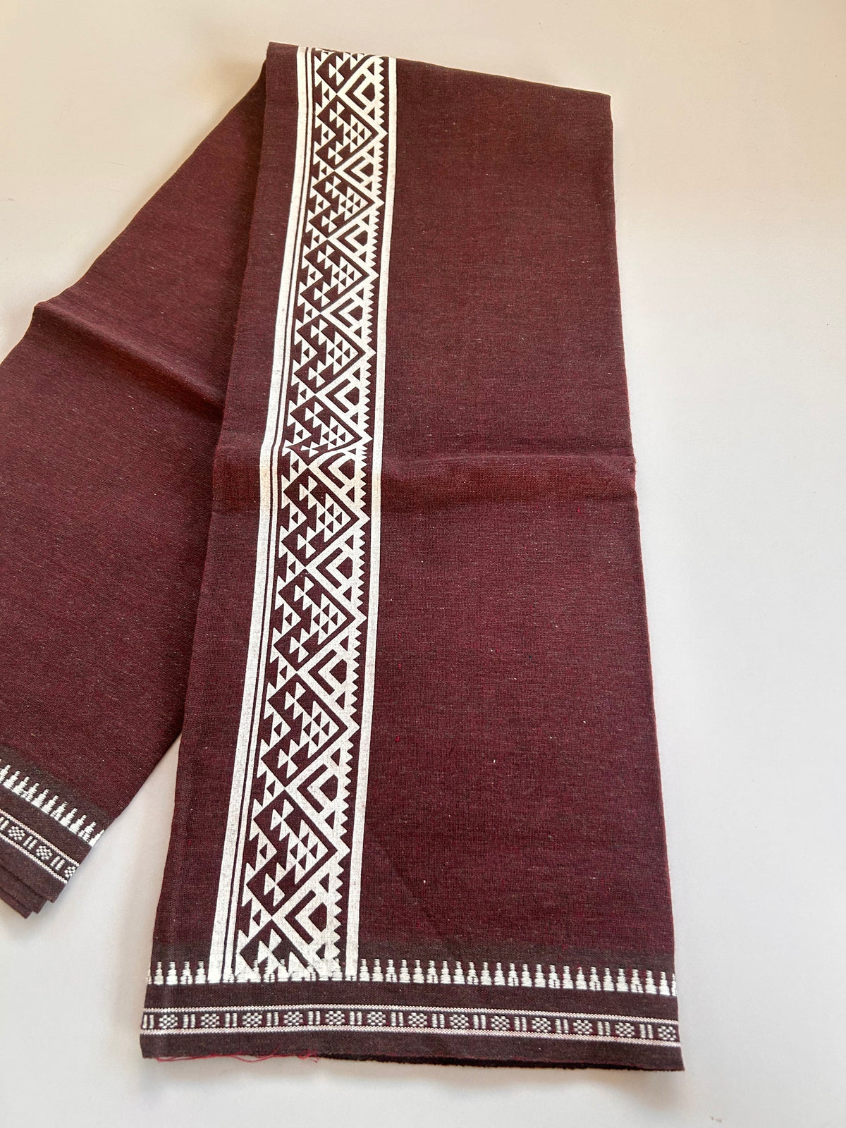 Single Kaily / Lungi - Kaitharikada - Mixed Cotton - 2/40s twisted - 2 inch White Printed Design Kuppadam Kara Maroon & Black Colour Body (2 meter / 4 muzham) - 54 KK8090 SAT