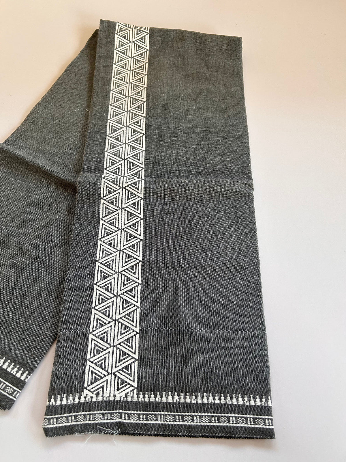 Single Kaily / Lungi - Kaitharikada - Mixed Cotton - 2/40s twisted - 2 inch White Printed Design Kuppadam Kara Brown & Light Blue Colour Body (2 meter / 4 muzham) - 57 KK8090 SAT