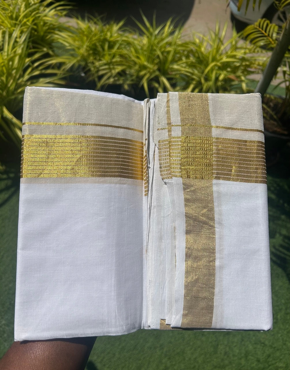 30% Disocunt! NEW PURE WHITE HANDLOOM UNAKKUPAAV Balaramapuram - 100% Cotton Double Pure White - Mundu/Dhoti - 100x100 - 7 inch Gold Kasavu Striped & Kasavu Half Tissue Kara- 1KK5111ABH