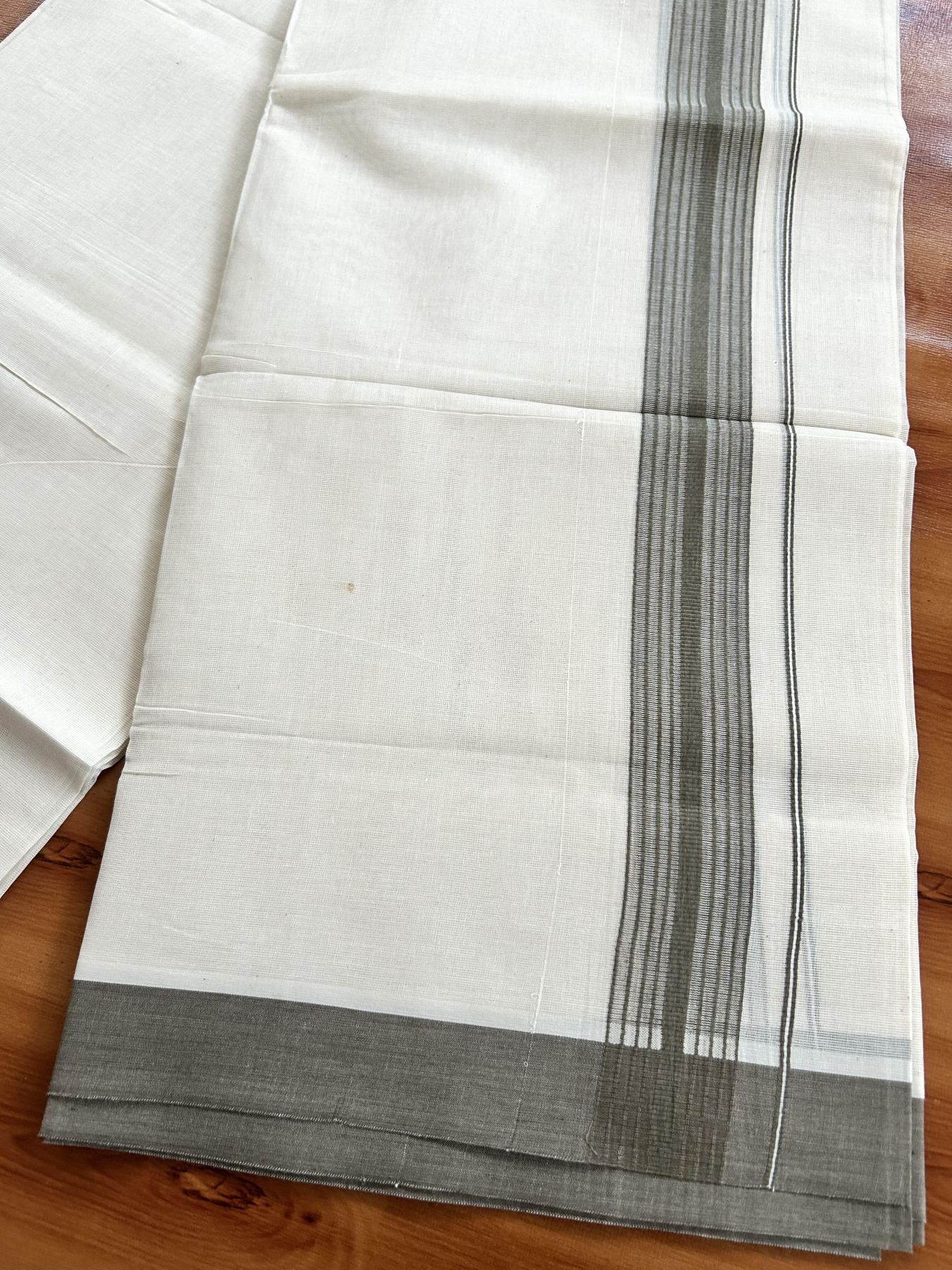 Double Off White (Unbleached) Mundu/Dhoti - 20% Discount! KaithariKada Pure Cotton - 60s - 1.5 inch Dark Sage Green Shaded Striped Kara 4 mtr (8.5 Muzham) - 91 KK5460 PMC