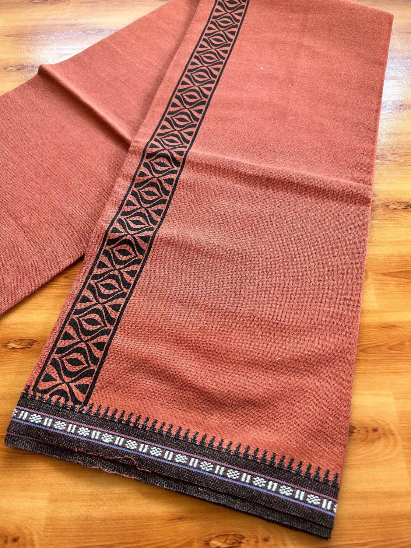 Single Kaily / Lungi - Kaitharikada - Mixed Cotton - 40s twisted - 1.75 inch Black Printed Design Printed Kuppadam Kara With Kavi Colour Body (2 meter / 4 muzham) - 38 KK8075 SAT