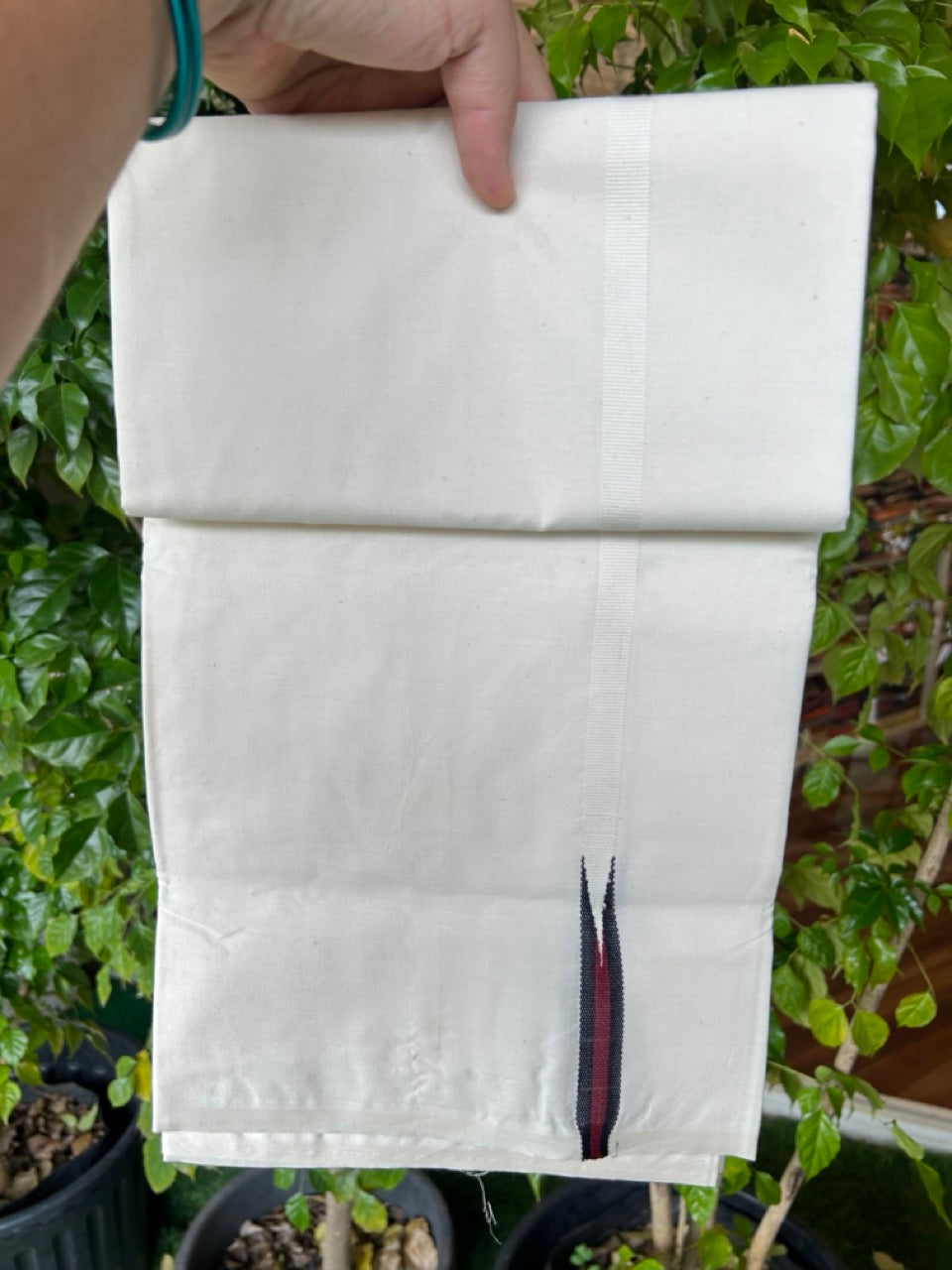 20% DISCOUNT ! KaithariKada Balaramapuram 100% COTTON SINGLE OFF WHITE (Unbleached) Mundu/Dhoti-Twisted 100s Thread- 0.5inch Puliyilakkara Black & Maroon Chutty Kara (2 meter / 4 muzham)- 11KK5203ASH