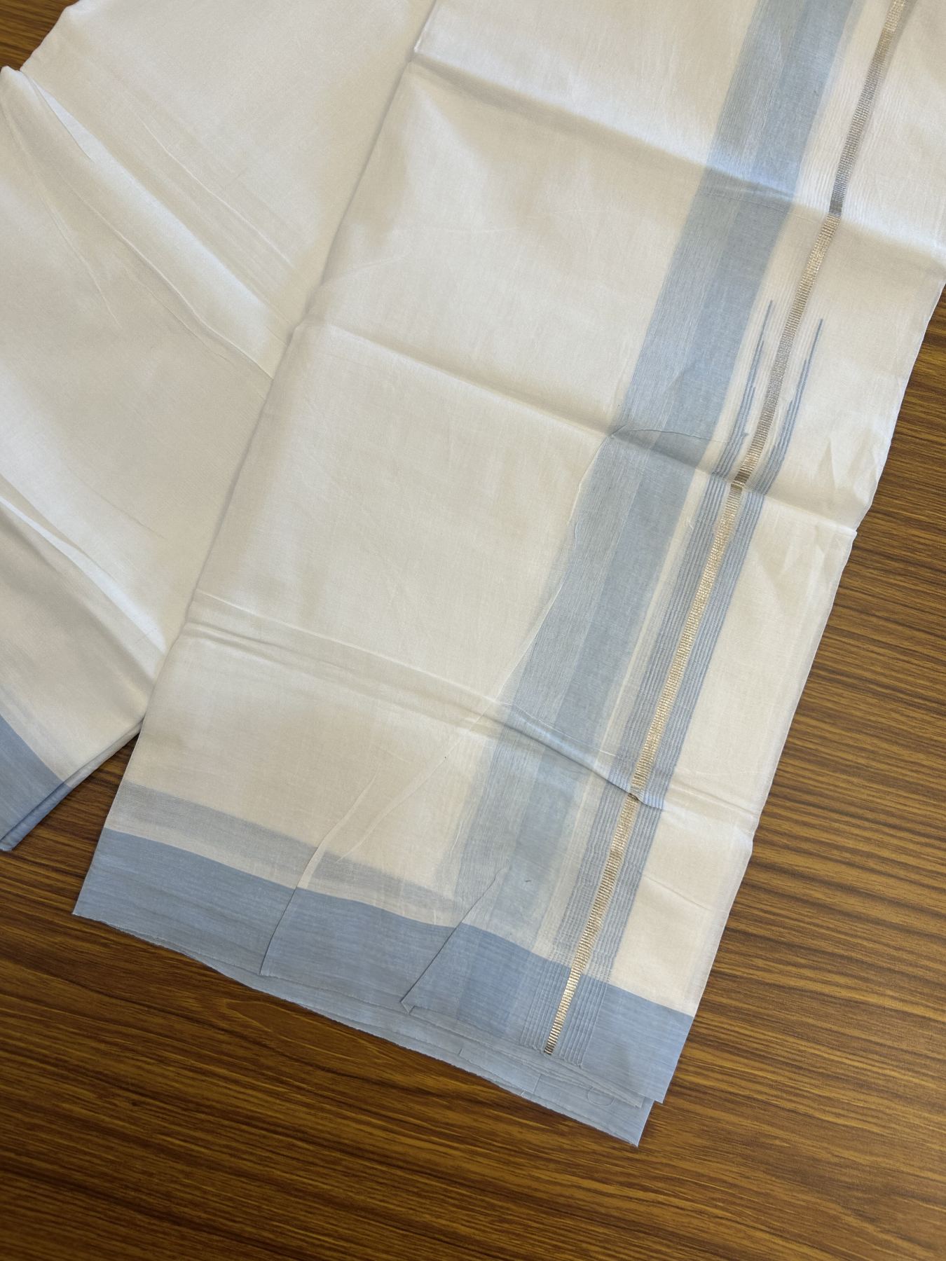 20% Discount ! Kaitharikada Balaramapuram 100% Pure Cotton Double Pure White Mundu/Dhoti - 100x80 - 1.5 inch Silver Kasav & Light Sky Blue Shaded Stripes Chutty 3.90 mtr (8 muzham) - 47 KK5312 PMC