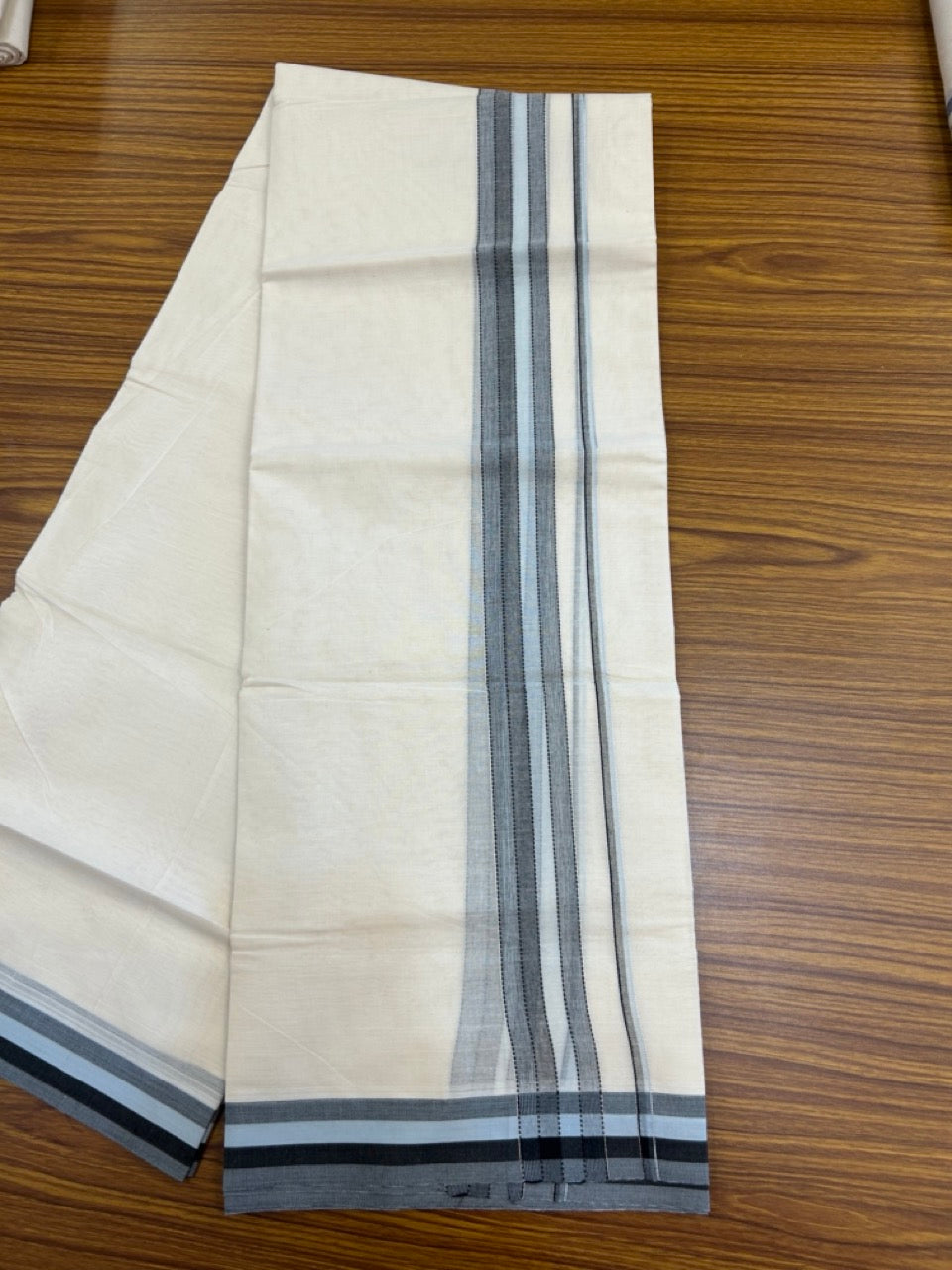 20% Discount ! Kaitharikada Balaramapuram 100% Cotton Off White Double Mundu/Dothi - 100x80- 1.5 Inch Silver Kasav Sky Blue & Black Shaded Kara - 4mtr (8.5muzham)- 7 KK5279 CKS