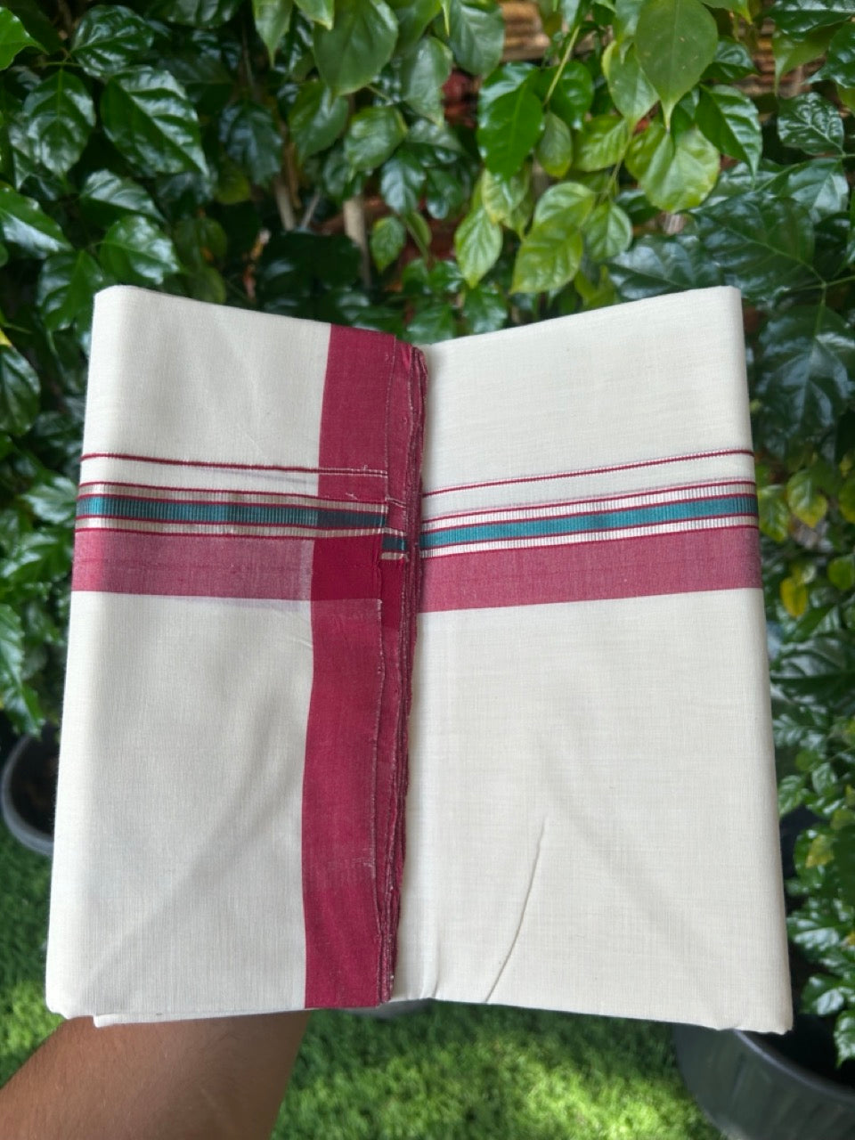 25% Discount ! KaithariKada Handloom Millpaav Balaramapuram - 100% PURE Cotton OFF White (Unbleached) Double Mundu/Dothi - 80x90 - 1.5 inch Silver Kasav Maroon & Peacock Blue Striped Kara 4 Meters (8.5 Muzham) - 21 KK5256 RAM