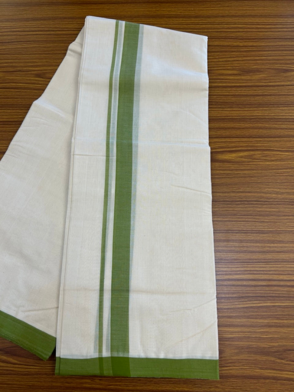 25% Discount ! KaithariKada Handloom Millpaav Balaramapuram - 100% PURE Cotton OFF White (Unbleached) Double Mundu/Dothi - 80x90 - 1.25 inch Light Green Mulloth Kara 4 Meters (8.5 Muzham) - 3 KK5256 RAM