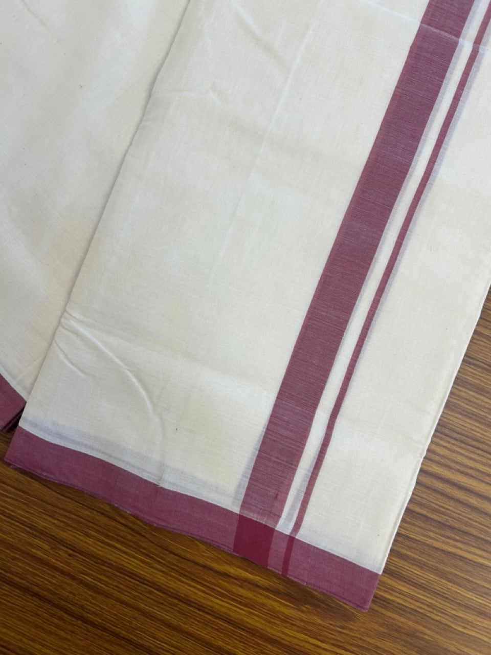 25% Discount ! KaithariKada Handloom Millpaav Balaramapuram - 100% PURE Cotton OFF White (Unbleached) Double Mundu/Dothi - 80x90 - 1 inch Dull Magenta Mulloth Kara 4 Meters (8.5 Muzham) - 4 KK5256 RAM