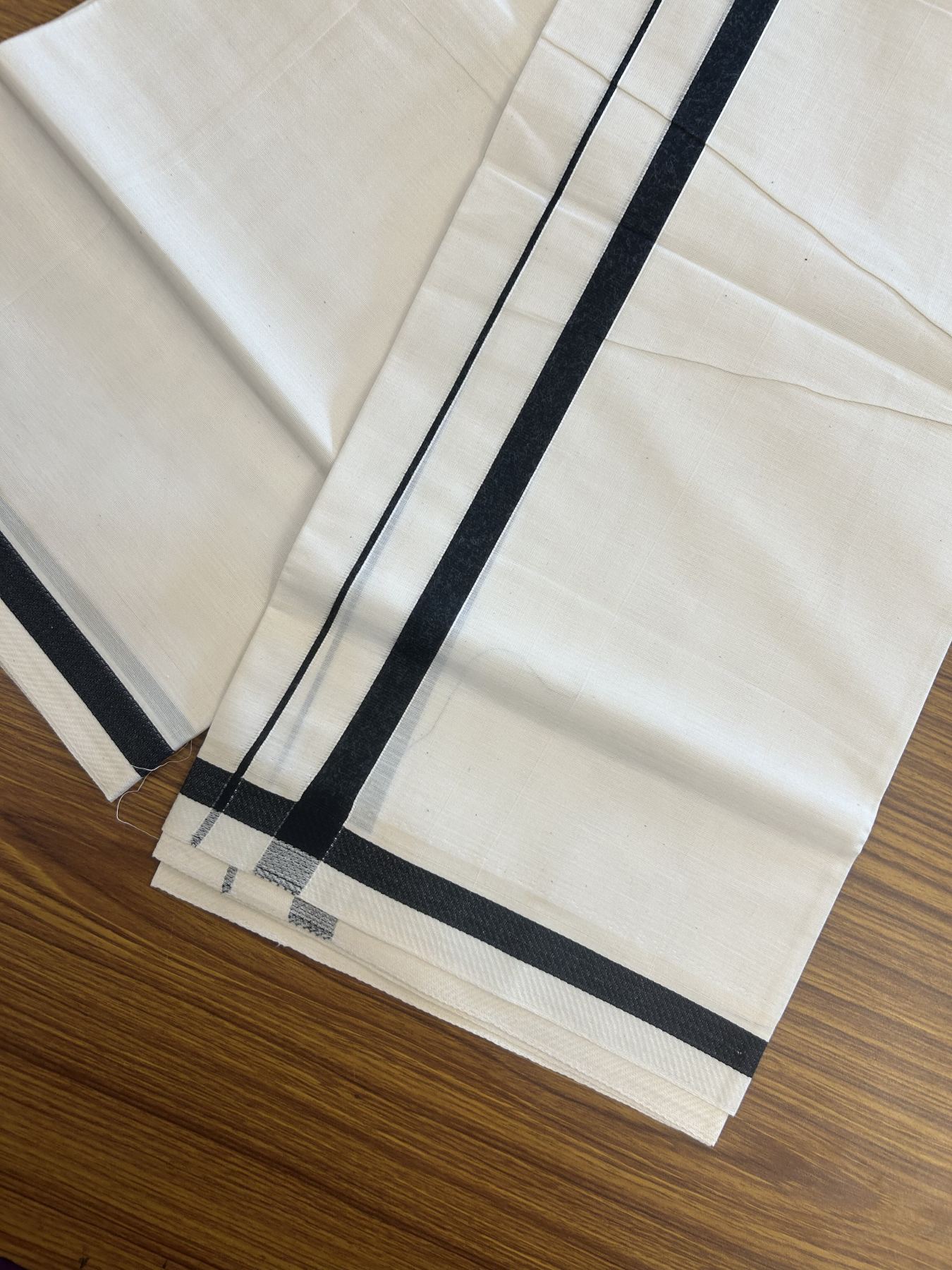 7% Discount! KaithariKada Balaramapuram 100% Cotton Single Off White - (Unbleached) Mundu/Dhoti - 100x80 - 0.5 inch Silver Kasav & Black kara (2 meter / 4 muzham) - 69 KK52313 PMC