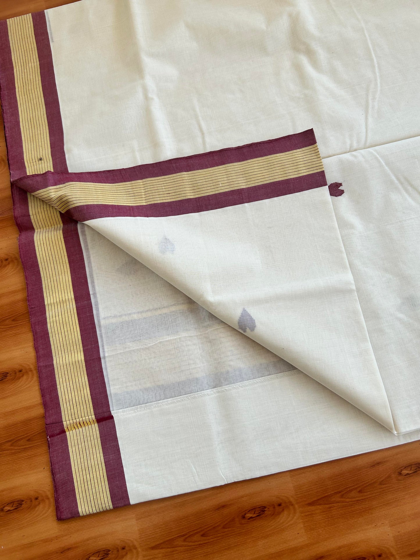 25% Discount KaithariKada Handloom Unakkupaav Balaramapuram Kerala Saree for Women - 100% Pure Cotton - 4.75 inch Gold Kasav & Maroon Stripes Kara - 4 KK7001 ABH