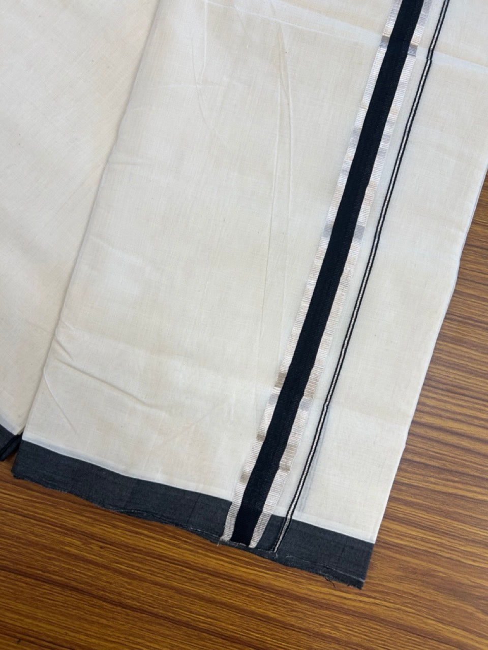 25% Discount ! KaithariKada Handloom Millpaav Balaramapuram - 100% PURE Cotton OFF White (Unbleached) Double Mundu/Dothi - 80x90 - 1 inch Silver Kasav & Black Kara 4 Meters (8.5 Muzham) - 25 KK5256 RAM