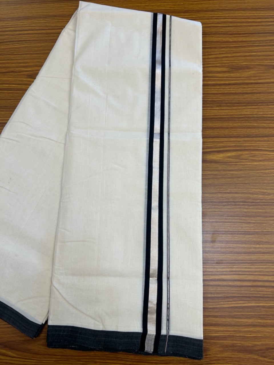 25% Discount ! KaithariKada Handloom Millpaav Balaramapuram - 100% PURE Cotton OFF White (Unbleached) Double Mundu/Dothi - 80x90 - 1 inch Silver Kasav & Black Kara 4 Meters (8.5 Muzham) - 30 KK5256 RAM