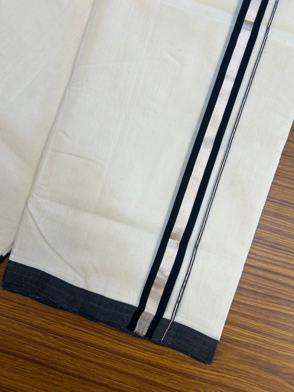 25% Discount ! KaithariKada Handloom Millpaav Balaramapuram - 100% PURE Cotton OFF White (Unbleached) Double Mundu/Dothi - 80x90 - 1 inch Silver Kasav & Black Kara 4 Meters (8.5 Muzham) - 30 KK5256 RAM