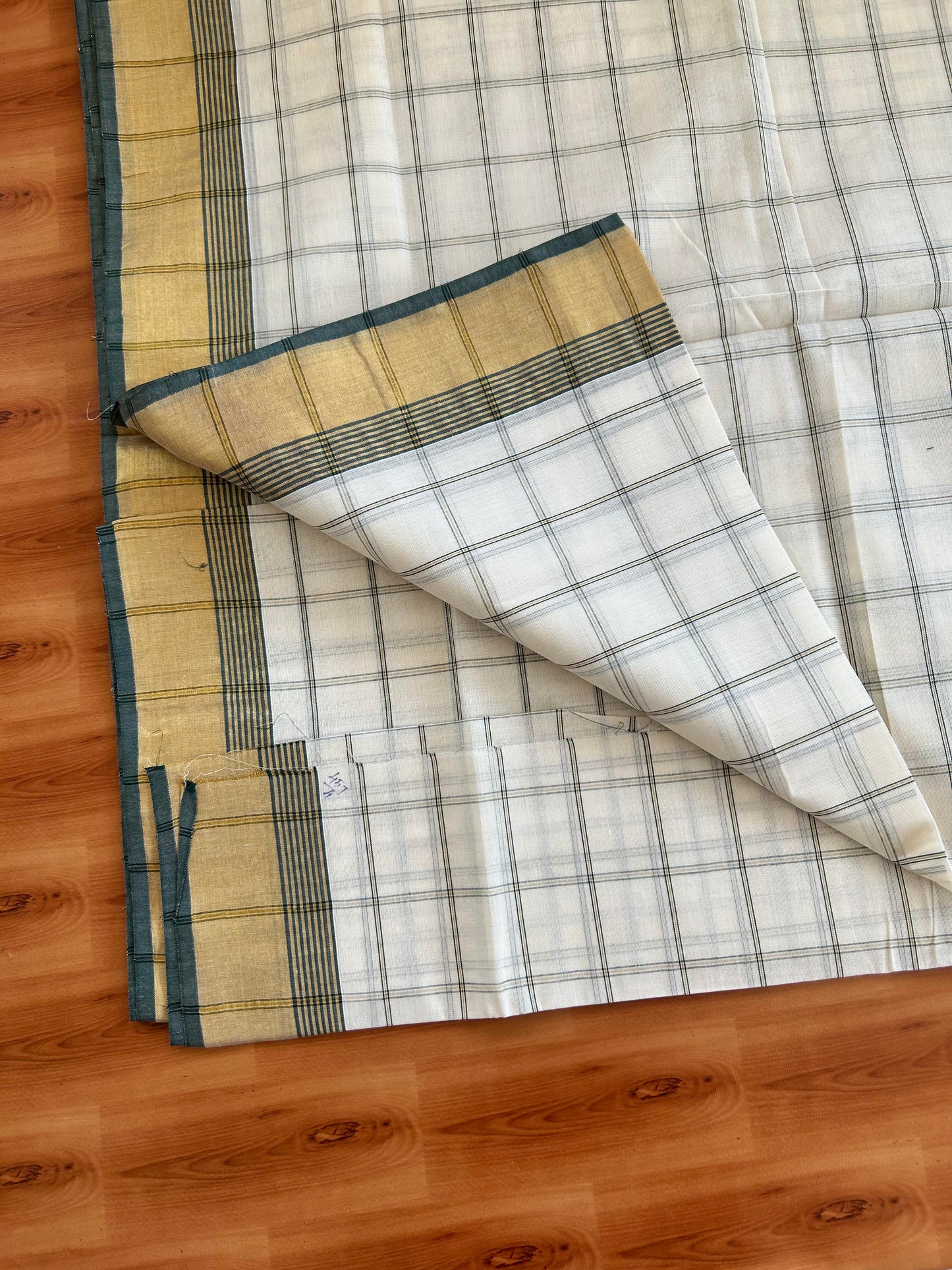 25% Discount! Kaitharikada Kerala Traditional Saree Off white- Mixed Cotton Kasavu Saree - 3 Inch Pallu - Gold Kasav & Green Striped Check Design Kara - 33 KK7000 PMC