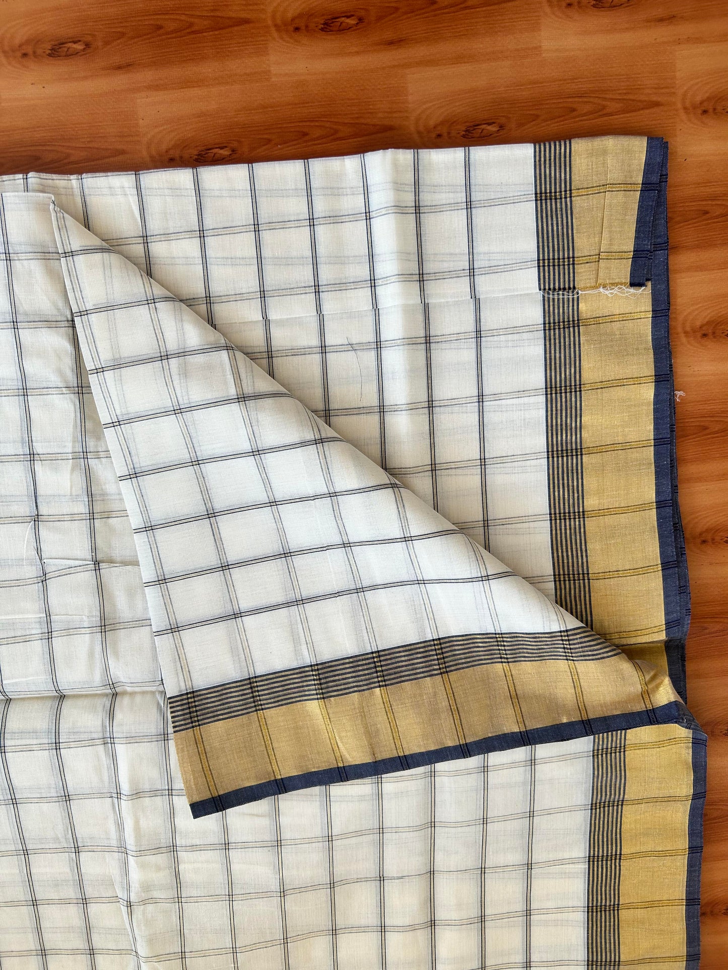 25% Discount! Kaitharikada Kerala Traditional Saree Off white- Mixed Cotton Kasavu Saree - 3 Inch Pallu - Gold Kasav & Navy Blue Striped Check Design Kara - 35 KK7000 PMC