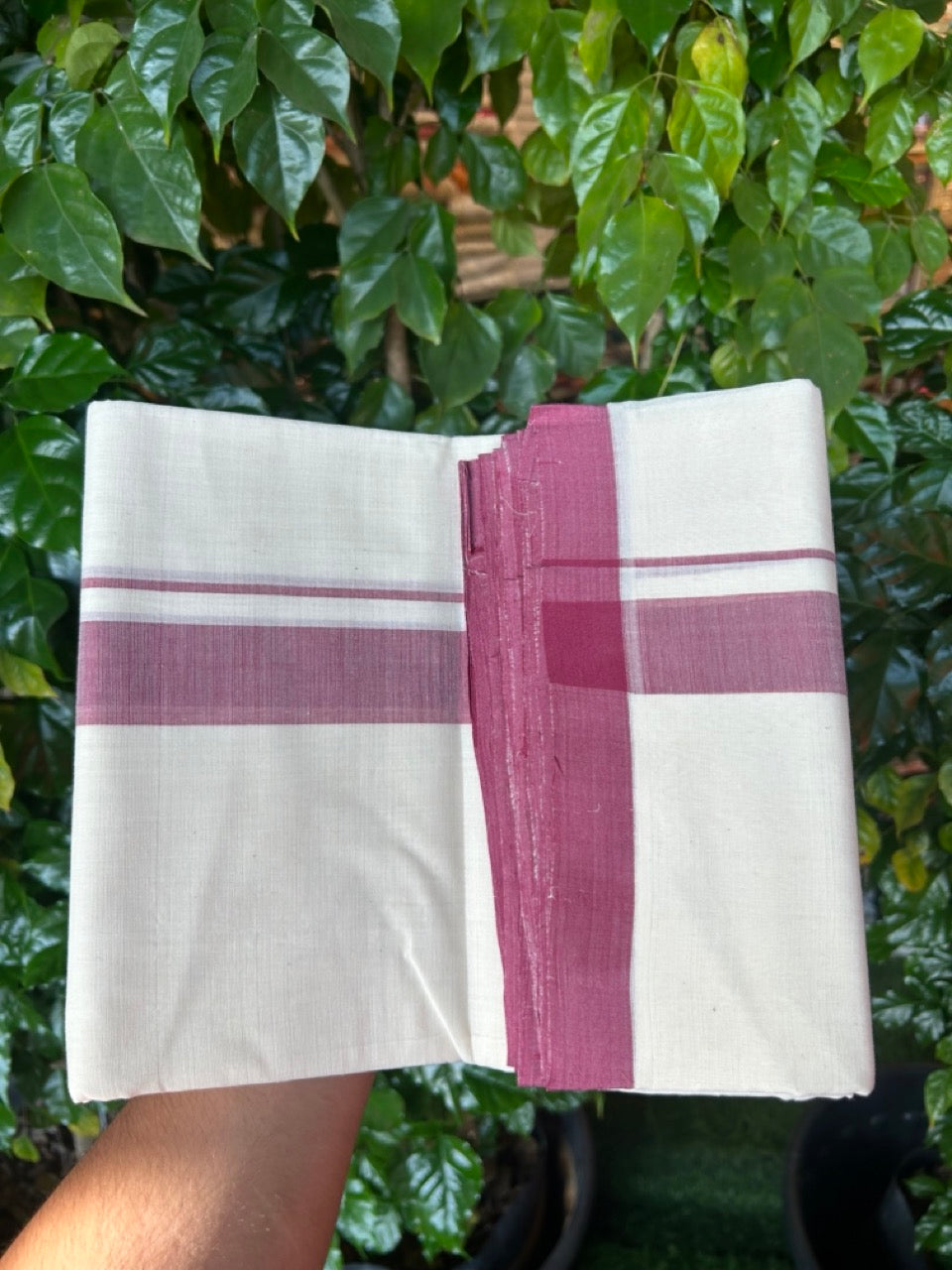 25% Discount! KaithariKada Handloom Millpaav Balaramapuram - Cotton Double Mundu/Dhoti Off white (Unbleached) - 80x90 - 1.25 inch Light Maroon Mulloth Kara 3.60 meter (8 Muzham) - 42 KK5256 RAM
