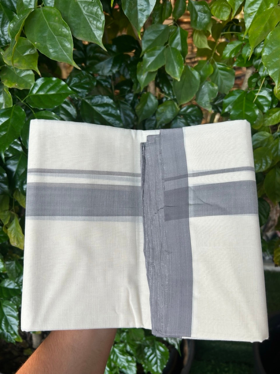 25% Discount! KaithariKada Handloom Millpaav Balaramapuram - Cotton Double Mundu/Dhoti Off white (Unbleached) - 80x90 - 1.25 inch Ash Grey Mulloth Kara 3.60 meter (8 Muzham) - 47 KK5256 RAM