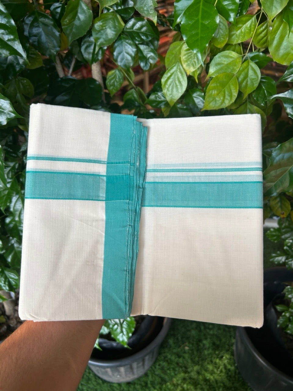25% Discount! KaithariKada Handloom Millpaav Balaramapuram - Cotton Double Mundu/Dhoti Off white (Unbleached) - 80x90 - 1.25 inch Persian Green Mulloth Kara 3.60 meter (8 Muzham) - 37 KK5256 RAM