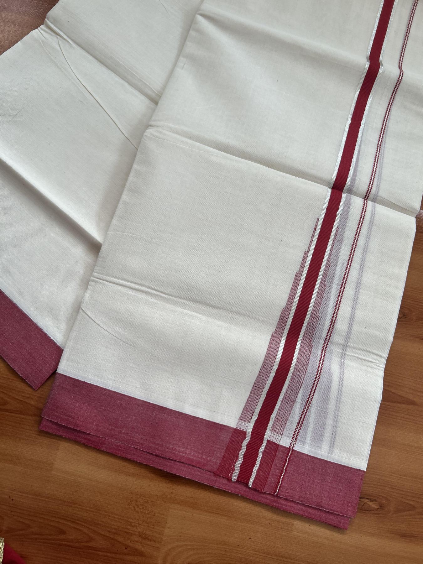 20% Discount ! KaithariKada Balaramapuram 100% Cotton Double Off White - (Unbleached) - Mundu / Dhoti- 100x80 - 1.25 Inch Silver Kasav & Red Puliyilakkara chutty - 71 KK5382 VIN