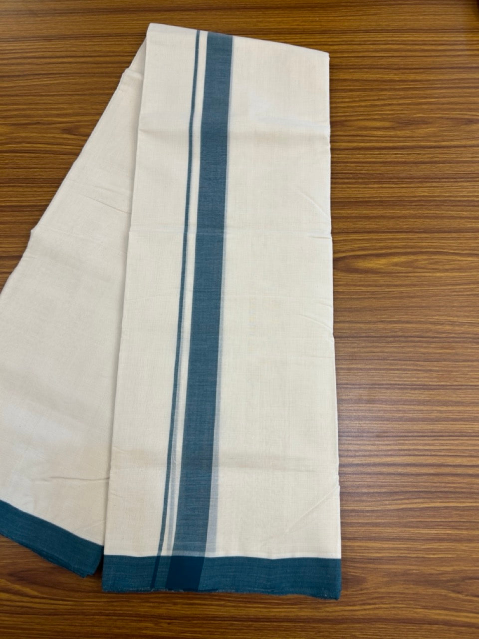25% Discount! KaithariKada Handloom Millpaav Balaramapuram - Cotton Double Mundu/Dhoti Off white (Unbleached) - 80x90 - 1.25 inch Peacock Green Mulloth Kara 3.60 meter (8 Muzham) - 46 KK5256 RAM