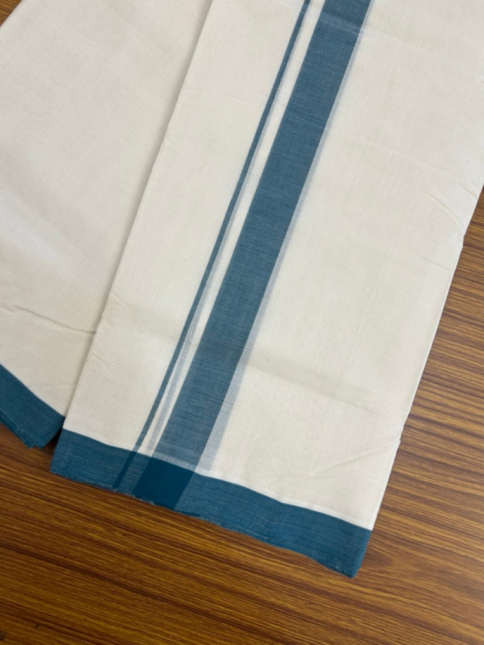 25% Discount! KaithariKada Handloom Millpaav Balaramapuram - Cotton Double Mundu/Dhoti Off white (Unbleached) - 80x90 - 1.25 inch Peacock Green Mulloth Kara 3.60 meter (8 Muzham) - 46 KK5256 RAM