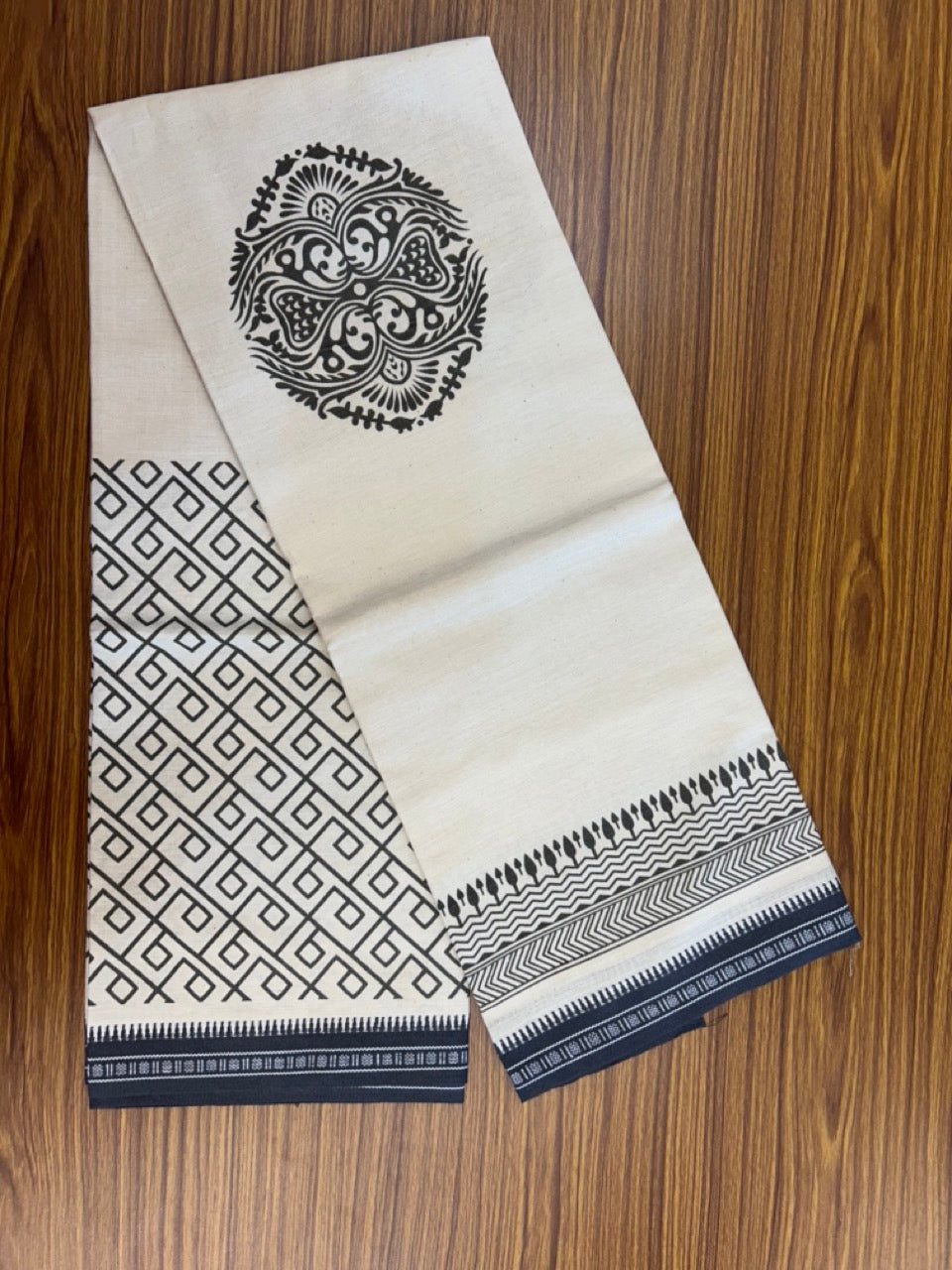 9% Discount !! Kaitharikada Pure Cotton Single OFF WHITE - (Unbleached) Kaily / Lungi - 1.75 inch GREY Printed Kuppadam Border with OFF WHITE colour body (2 meter / 4 muzham)- 2KK8022 AS