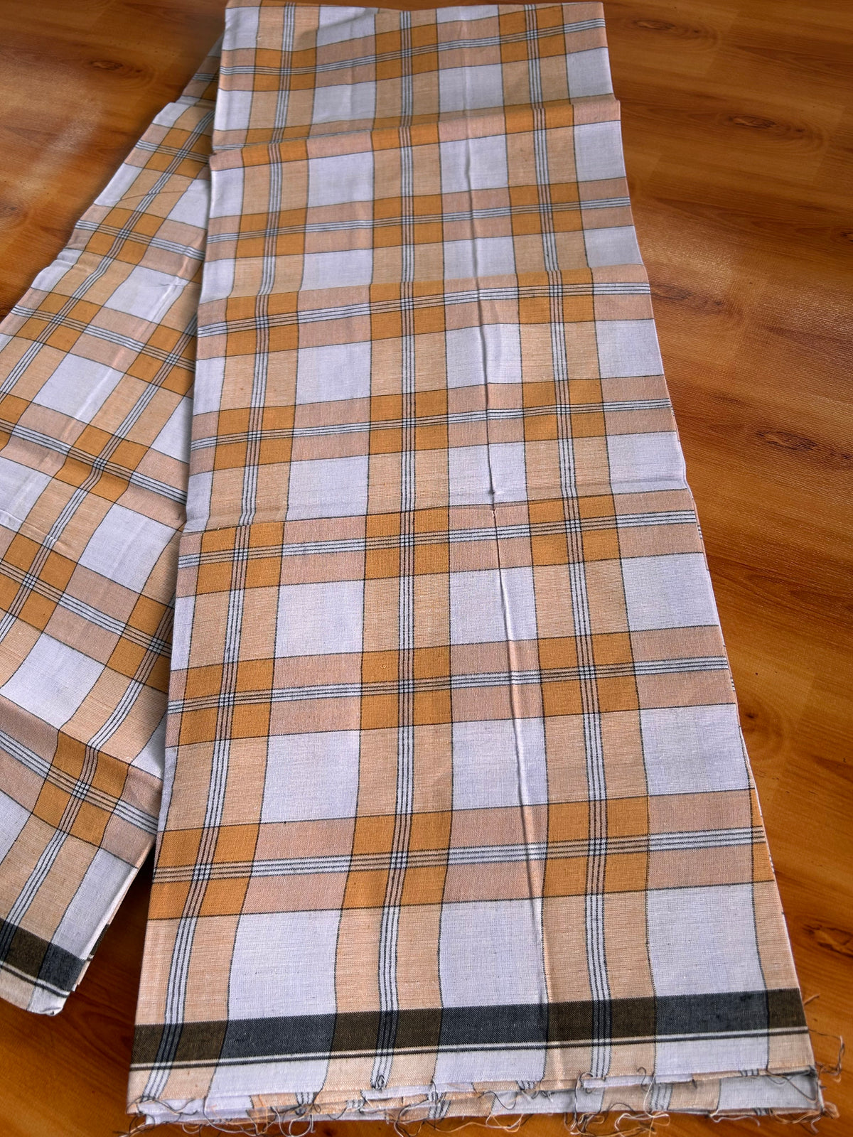 Premium Kathar Type Mund Pure cotton 40s - Kaitharikada Pulimood - Single Kaily / Lungi - 1 inch Black & White Border with White & Orange Check body (2 meter / 4 muzham) - 6 KK8090 MUT