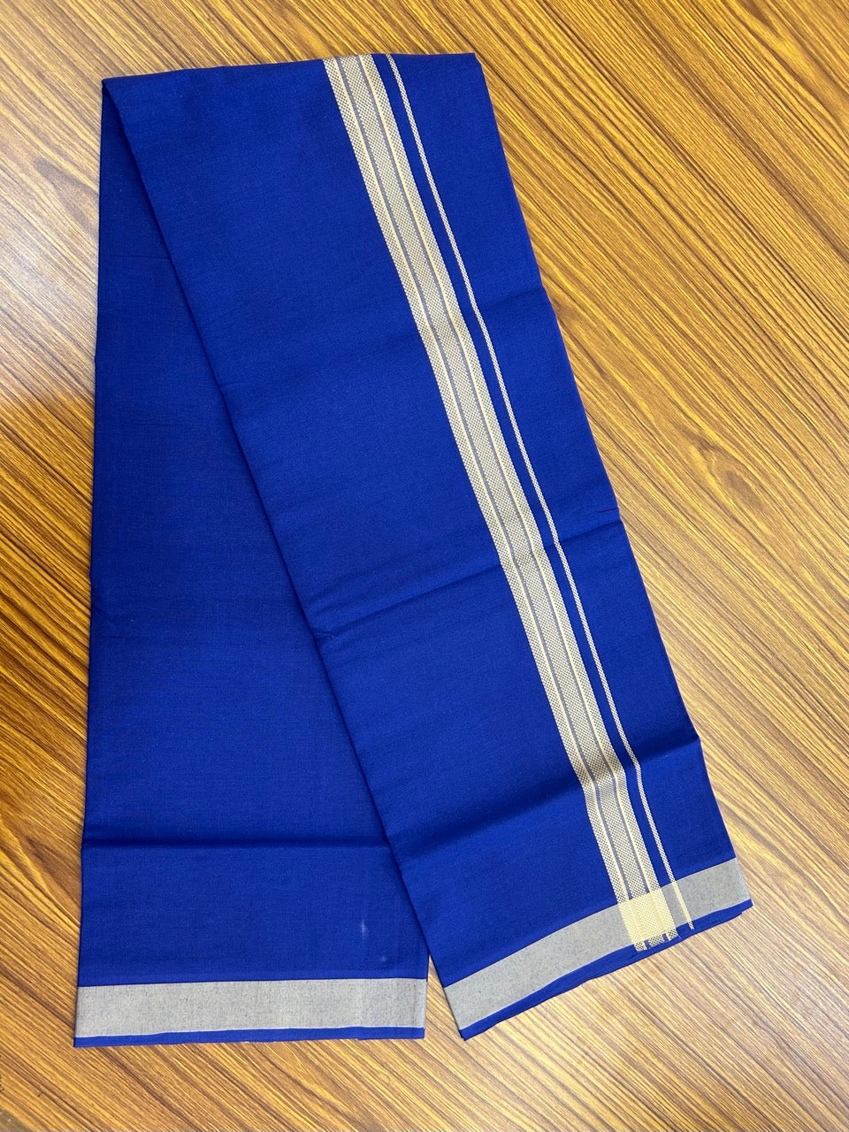 19% Discount!!! Kaitharikada - Single Kaily / Lungi - 1.25 inch Sand Brown Pattern striped kara with Dark royal Blue colour body (2 meter / 4 muzham) - 51 KK8035 GAN