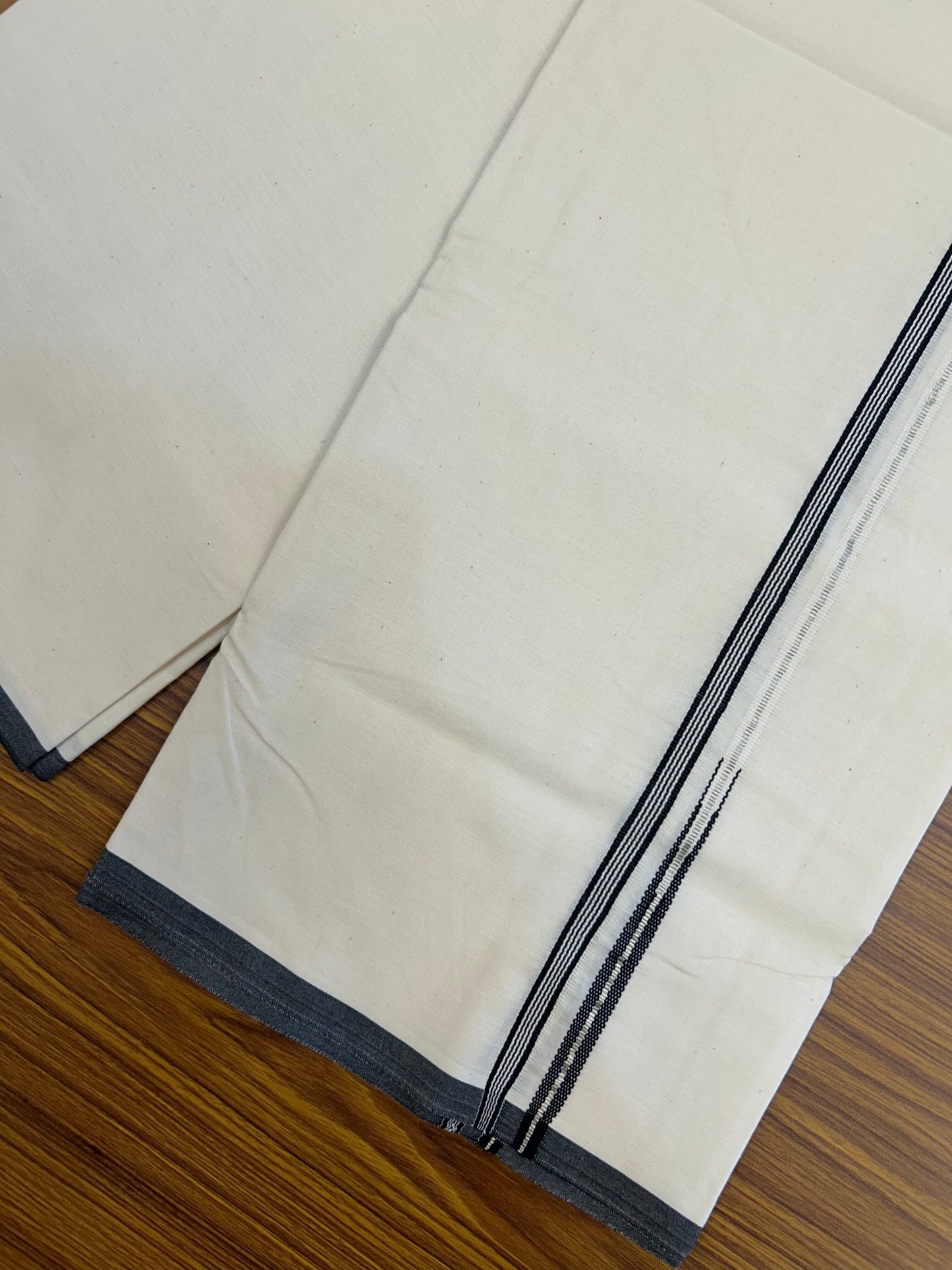 20% Discount ! KaithariKada Balaramapuram 100% Cotton Single Off White (Unbleached) Mundu/Dhoti-Twisted 100s Thread- 1 cm Puliyilakkara Silver Kasavu & Black Striped Chutty Kara (2 meter / 4 muzham)- 26 KK5371 ASH