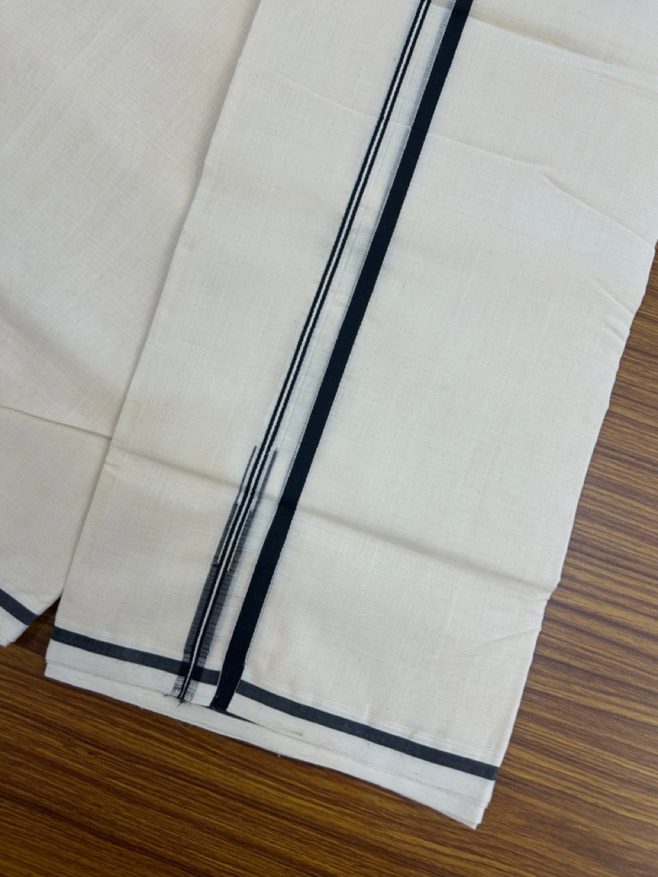 25% Discount! KaithariKada Handloom Millpaav Balaramapuram - Cotton Double Mundu/Dhoti Off white (Unbleached) - 80x90 - 1 cm Black Puliyilakkara Chutty 3.60 meter (8 Muzham) - 55 KK5256 RAM