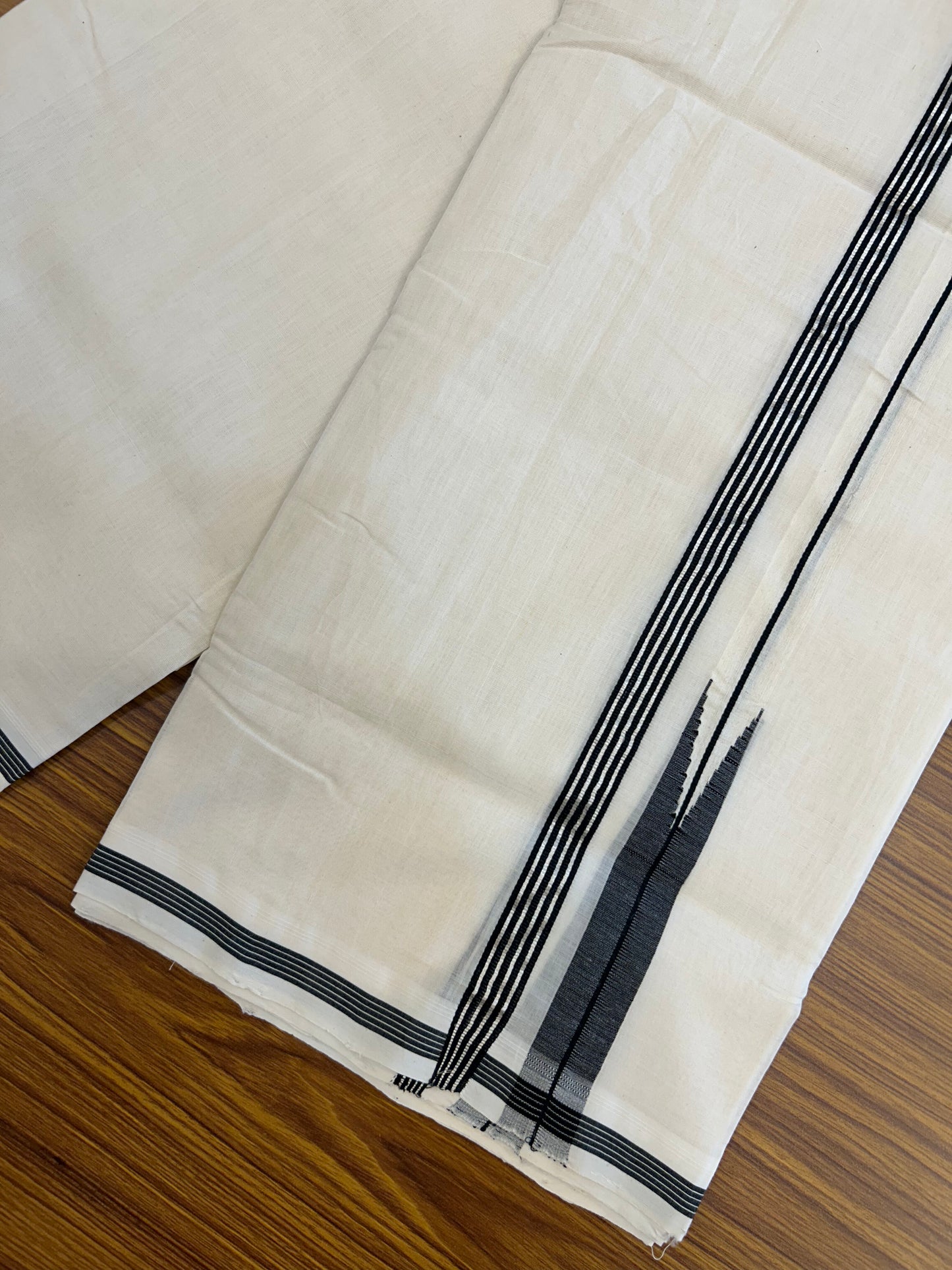 25% Discount!! KaithariKada Handloom Unakkupaav - Kerala Handloom - 100% Pure Cotton Off White - (Unbleached) Double Mundu/Dothi - 100x80 - 0.5 inch Puliyilakkara Silver Kasav & Black Chutty Kara 4 mtr (8.5 muzham) - 31 KK5371 ASH