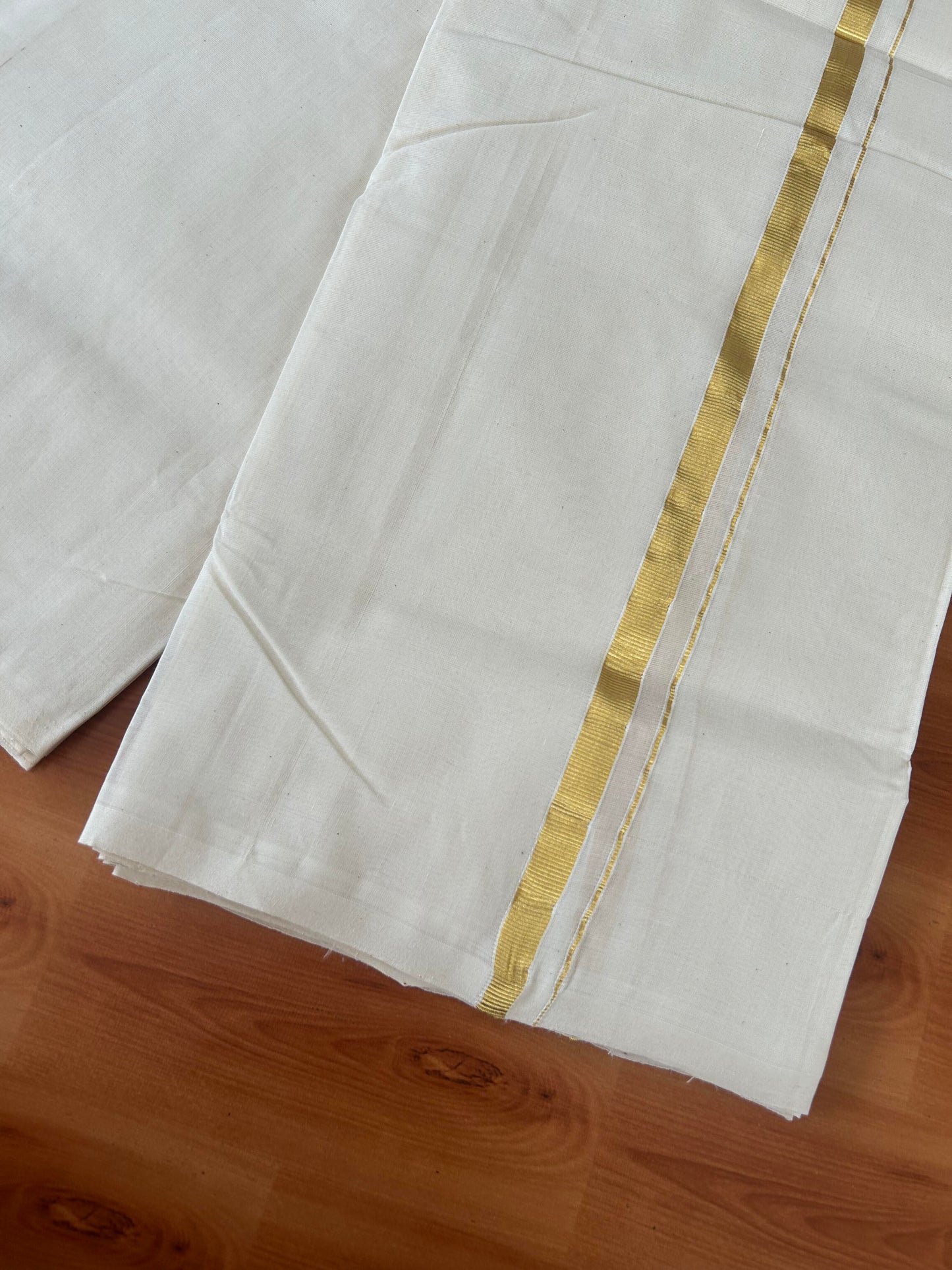 25% Discount ! KaithariKada Handloom Millpaav - Kerala Handloom - 100% Pure Cotton Off White (Unbleached) Double Mundu/Dhoti - 80x90 - 0.5 inch Gold Kara 3.60 mtr (8 Muzham) - 33 KK5386 RAM