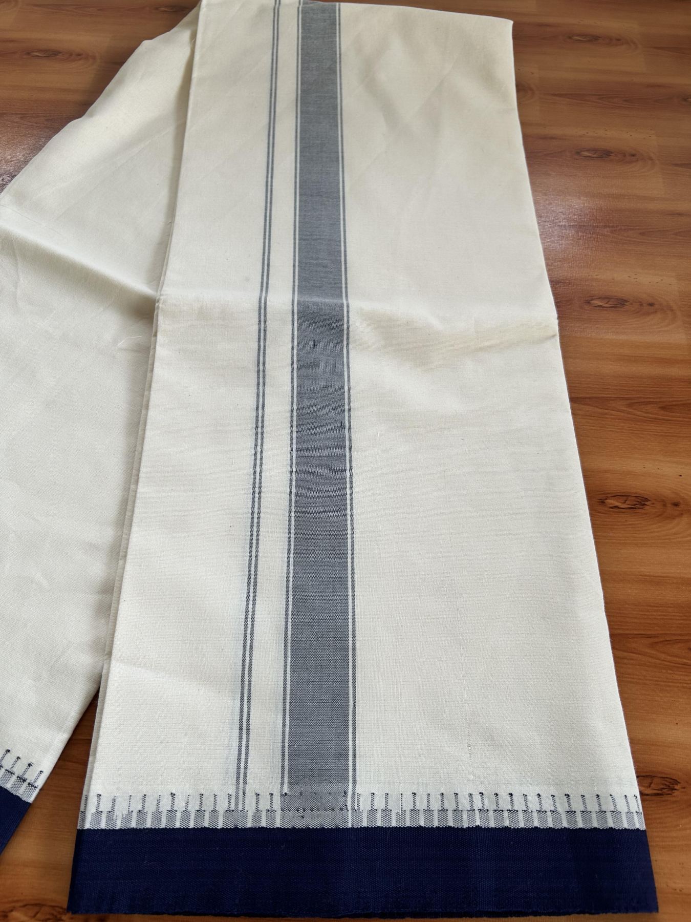 Single Off White Pure Combed Cotton Kaitharikada Special - Mund / Dhoti - 2/40s Twisted Warp x 20s Weft - 1.25 inch Navy Blue Striped kara Off White Body Kuppadam Border (2 meter / 4 muzham) - 2 KK8064 MRH