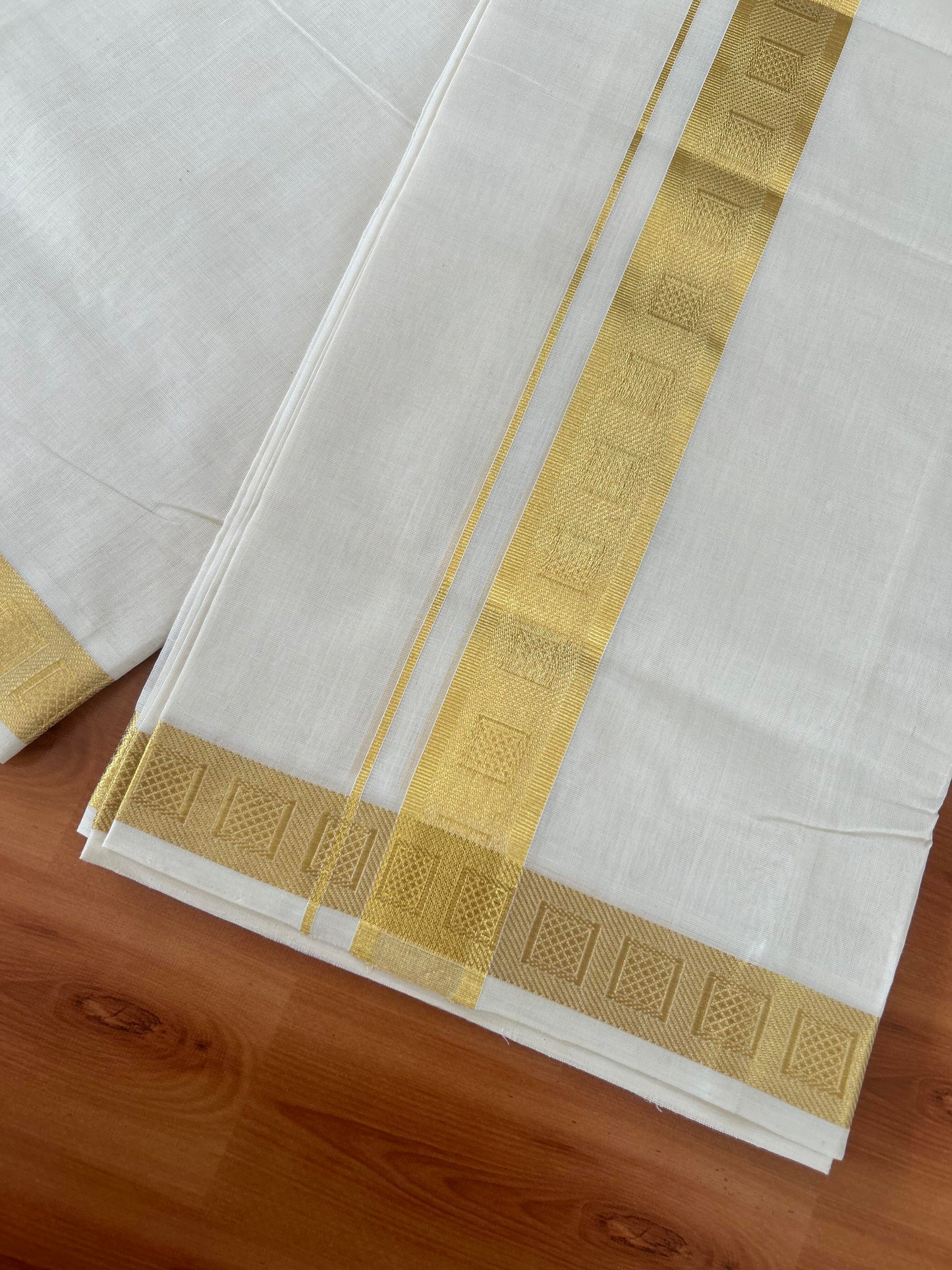 25% Discount ! KaithariKada Handloom Millpaav - Kerala Handloom - 100% Pure Cotton Off White (Unbleached) Double Mundu/Dhoti - 80x90 - 1.75 inch Gold Kasav Jacquard Design Kara 4 mtr (8.5 Muzham) - 21 KK5386 RAM