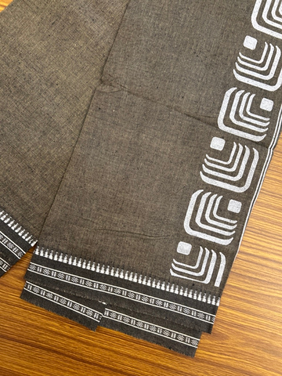 Kaitharikada - Polyster + Cotton - 20s twisted - Single Kaily / Lungi - 2.5 inch White Printed Kuppadam Border with Sage Brown colour body (2 meter / 4 muzham) - 81 KK8035 GAN