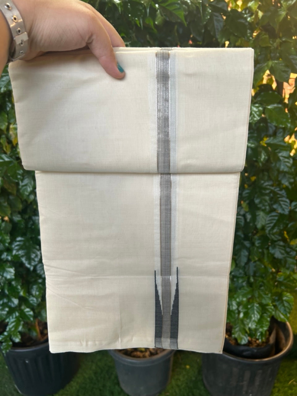25% Discount ! KaithariKada Handloom Millpaav Balaramapuram - 100% Pure Cotton Off White Double - (Unbleached) Mundu/Dothi - 80X90 - 1 inch Puliyilakkara Silver Kasav & Black Stripes chutty Kara 4 mtr (8.5 Muzham) - 135 KK5236 RAM