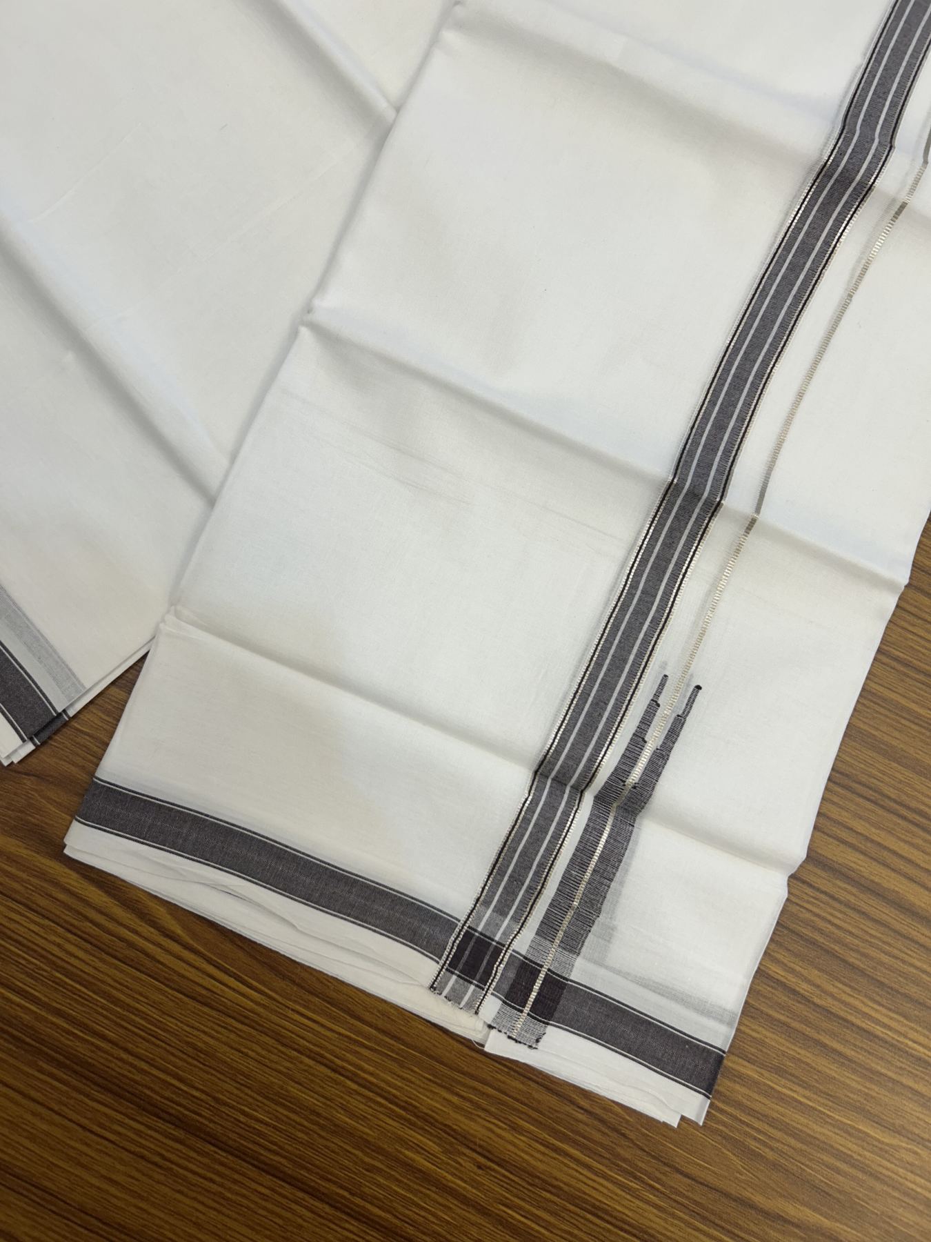 20% Discount!! Kaitharikada Balaramapuram 100% Pure Cotton Pure White Double Mundu/Dothi - 100x80 - 1.5 cm Brown & Silver Kasav Puliyilakkara One Side Chutty Kara 3.90 m (8 muzham) -14 KK5318 CKS