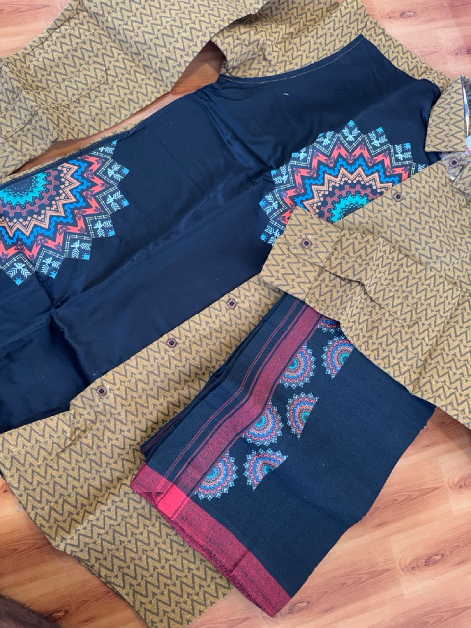 Combo Shirt Single Lungi - SIZE : L / 40 Full Sleeve - Mixed cotton - Brown Pattern Shirt with 3 inch Red Kara & Printed Lungi - 6 KK7053 KUT