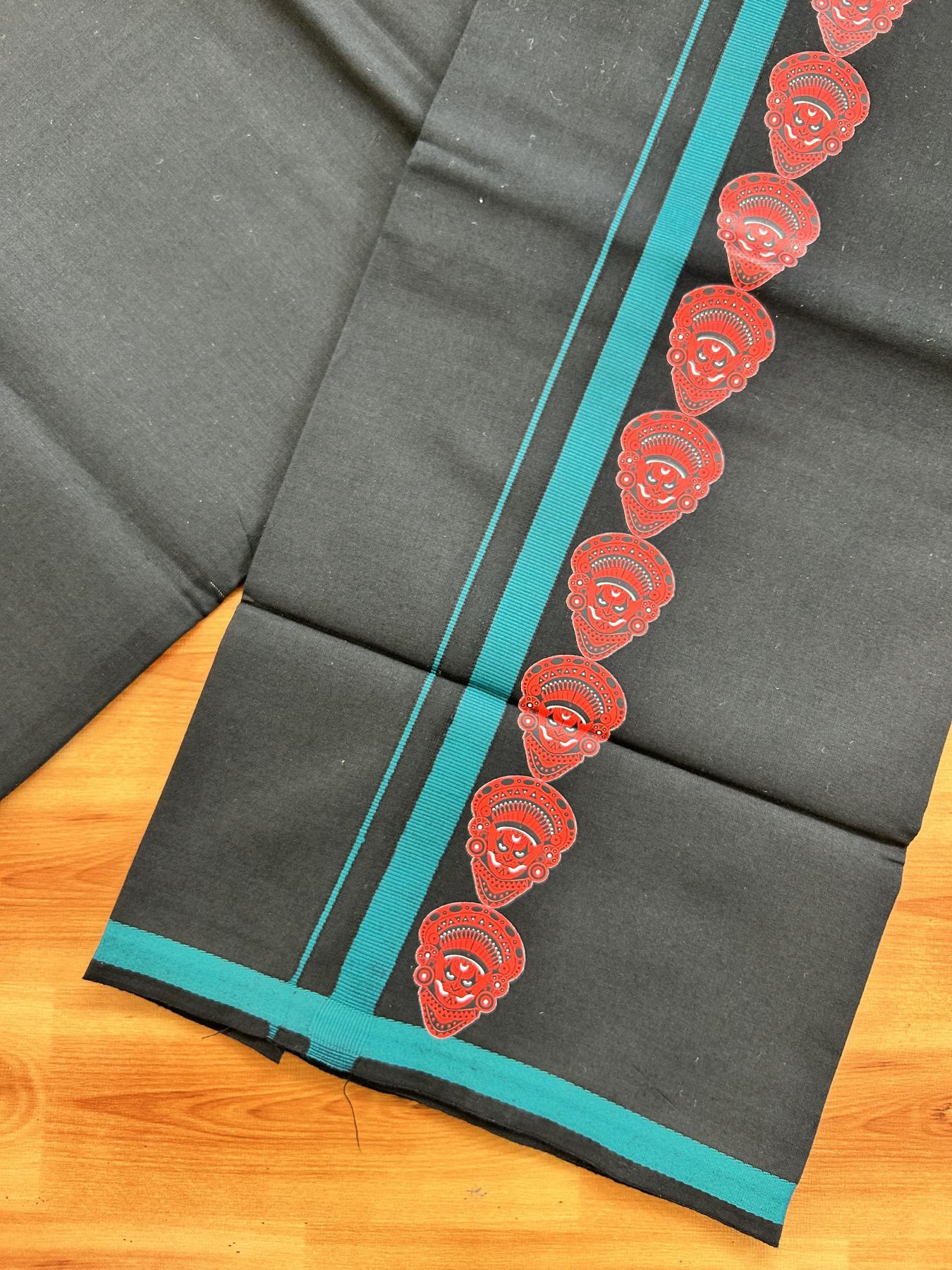 Single Kaily / Lungi- 20% Discount !! Kaitharikada - Pure Cotton - (40s) - 0.5 inch Green Theyyam Printed Design Kara with Black colour Body (2 meter / 4 muzham) - 8 KK8062 GAN