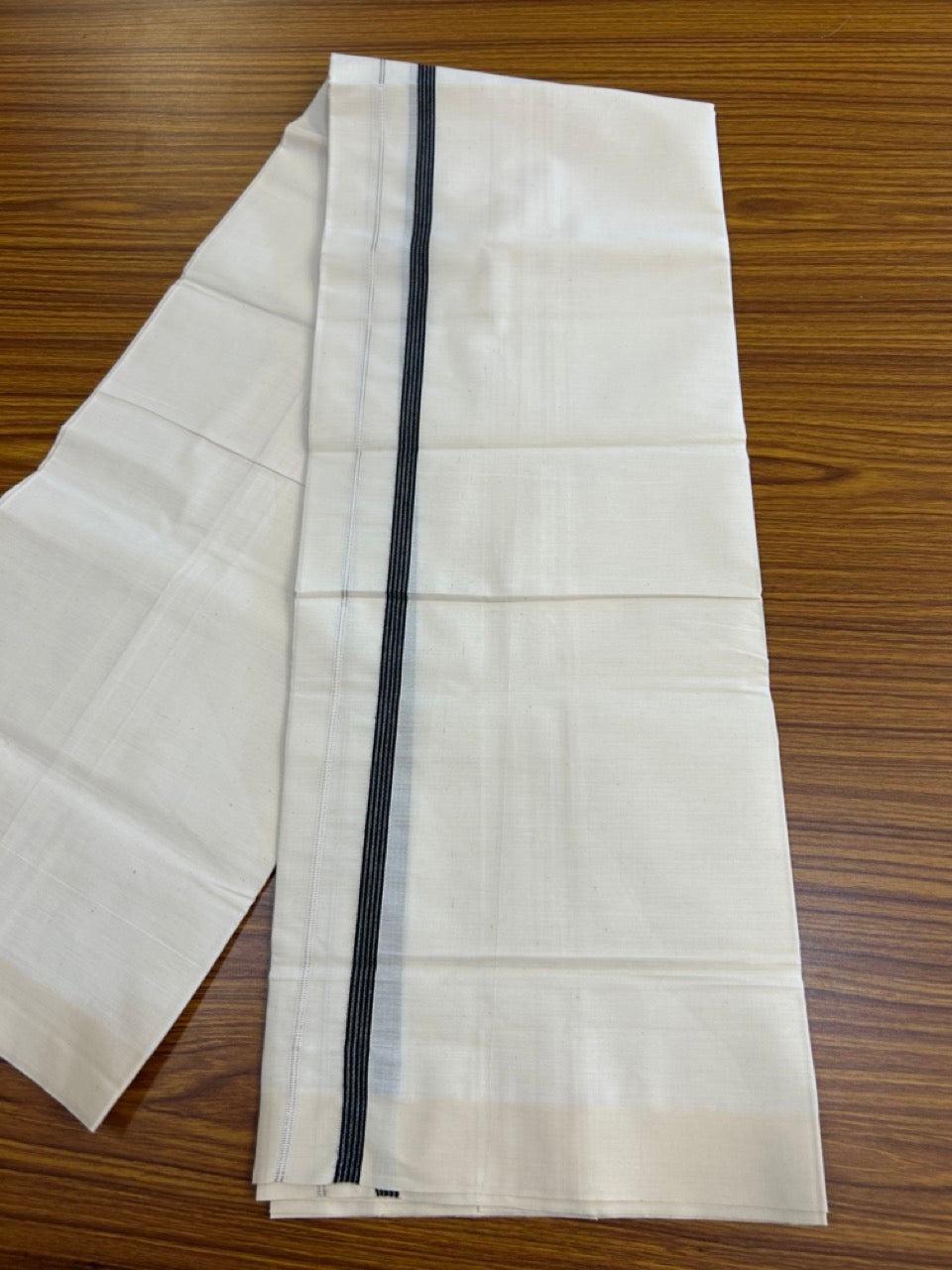 3% Discount!! KaithariKada Balaramapuram 100% Cotton Single Off White - (Unbleached) Mundu/Dhoti - 80x60 - 0.5 inch Silver Kasavu & Black Striped Kara (2 meter / 4 muzham) - 78 KK5251 PMC