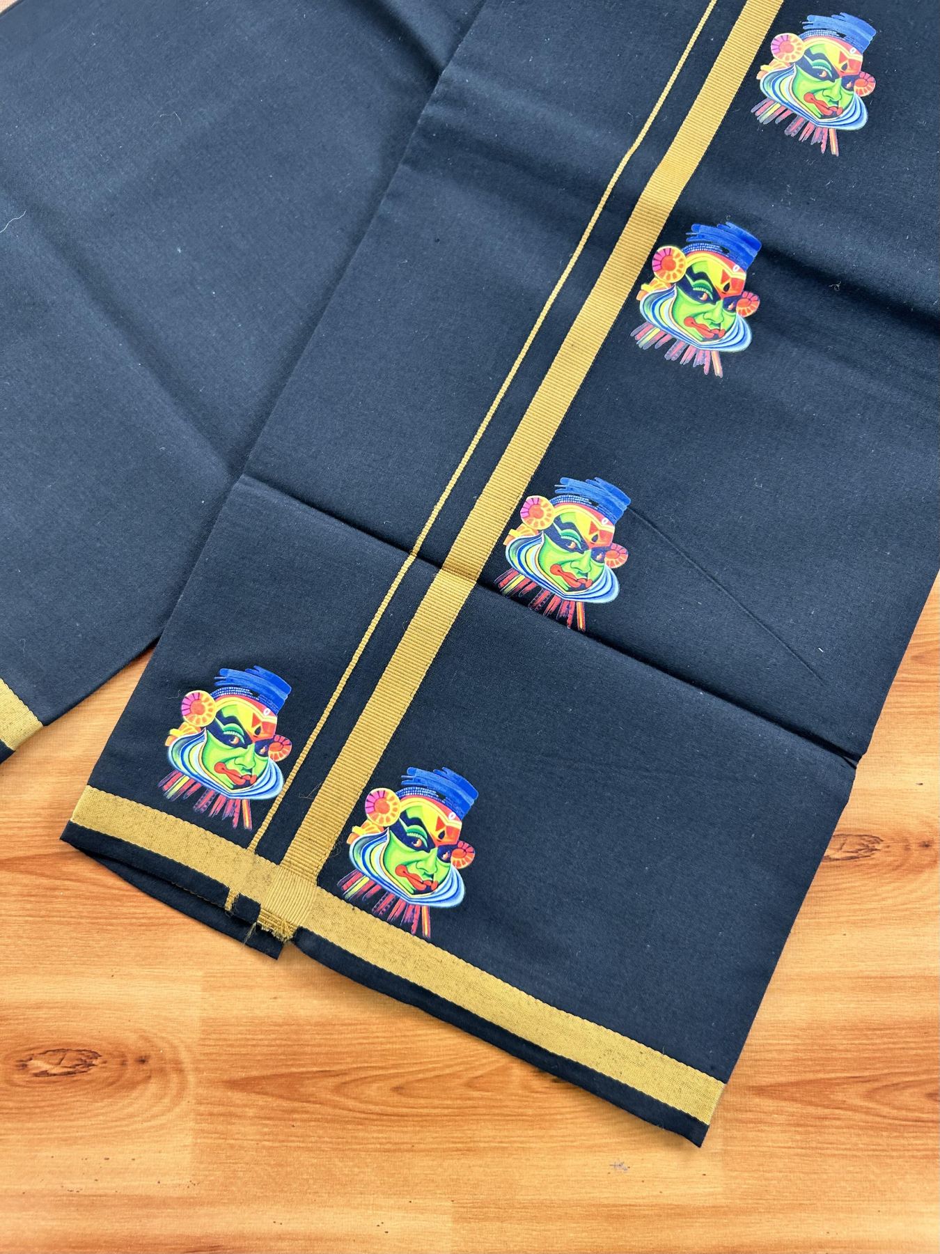 Single Kaily / Lungi- 20% Discount !! Kaitharikada - Pure Cotton - (40s) - 0.5 inch Mustard Brown Kathakali Printed Design Kara with Black colour Body (2 meter / 4 muzham) - 17 KK8062 GAN