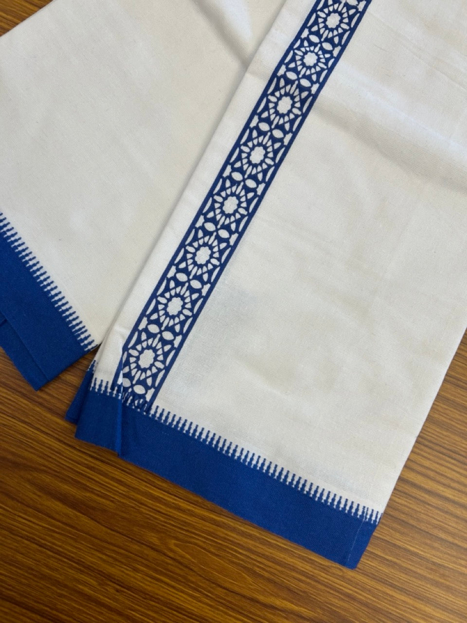Kaitharikada - Polyster + Cotton - 20s twisted - Pure white Single Kaily / Lungi - 1.5 inch Blue Printed Kuppadam Border with White colour body (2 meter / 4 muzham) - 1 KK8035 GAN