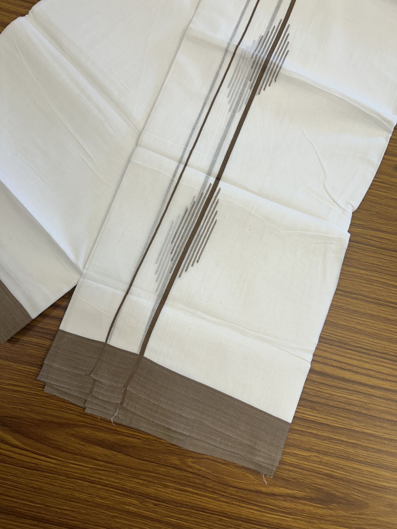20% Discount ! Kaitharikada Balaramapuram 100% Cotton Pure White Double Mundu/Dothi - 100x80 - 1.5 inch Dark Brown Stripes Design Kara 3.80 mtr (8 muzham) - 38 KK5319 THI