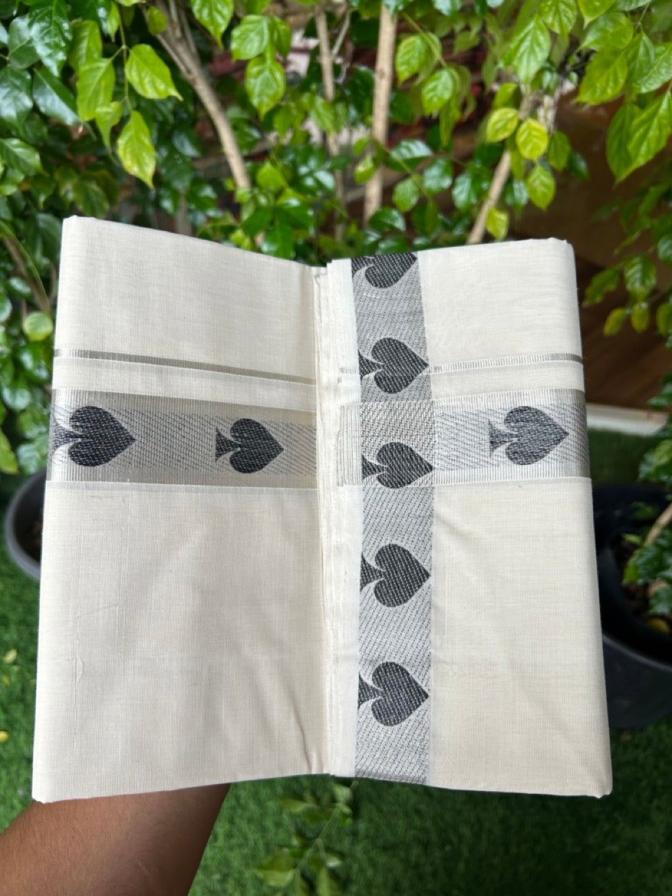 25% DISCOUNT ! KaithariKada HANDLOOM Unakkupaav Balaramapuram - 100% PURE Cotton Off White - (Unbleached) Double Mundu/Dhoti - 100x100 - 1.5 Inch Silver Kasavu & Black Design Kara- 17KK5208ABH