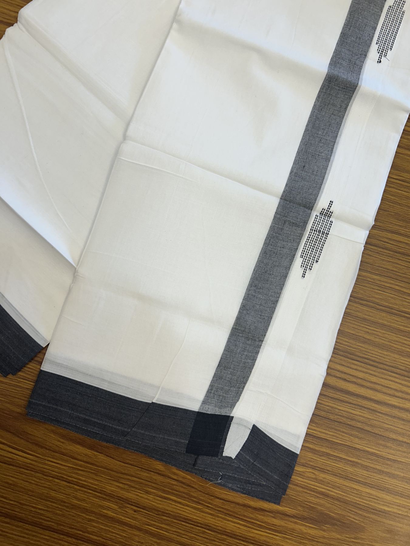 20% Discount ! Kaitharikada Balaramapuram 100% Cotton Pure White Double Mundu/Dothi - 100x80 - 1.5 inch Black Stripes Shaded Design Kara 3.80 mtr (8 muzham) - 41 KK5319 THI