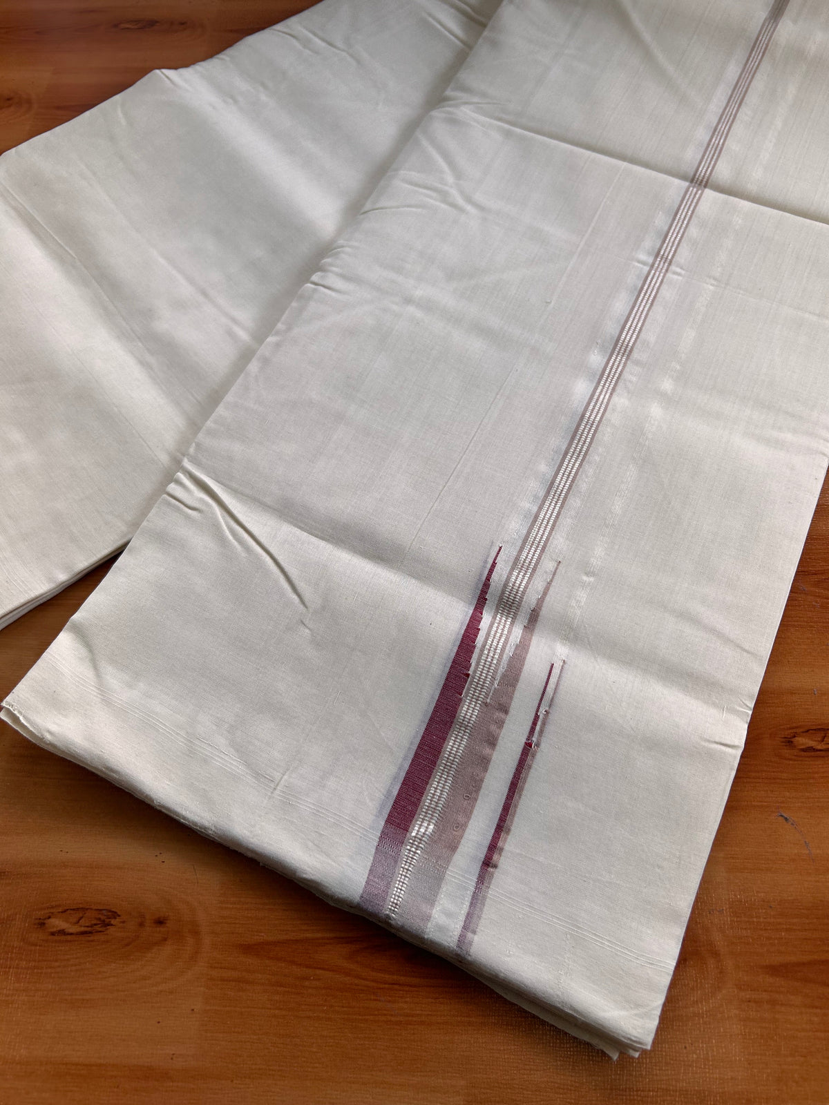 Off White (Unbleached) Double Mundu/Dhoti - 25% Discount!! Unakkupaav Kerala Handloom 100% Pure Cotton - 100X80 - 1 inch Puliyilakkara Silver Kasav Maroon & Sand Brown Stripes Double Chutty 4 mtr (8.5 Muzham) - 18 KK5538 REA