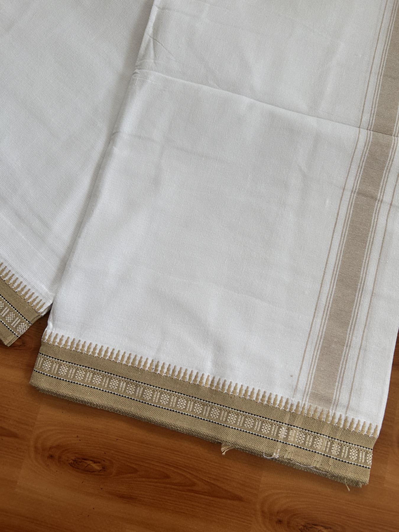 Premium Kathar Type Mercerised Pure Cotton Single Mundu Kaitharikada Special - Kaily / Lungi -2/ 40s - 1.75 inch Sand Brown Striped kara with White colour Body Kuppadam Border 2.25 mtr (4.82 muzham) - 7 KK8053 KUT